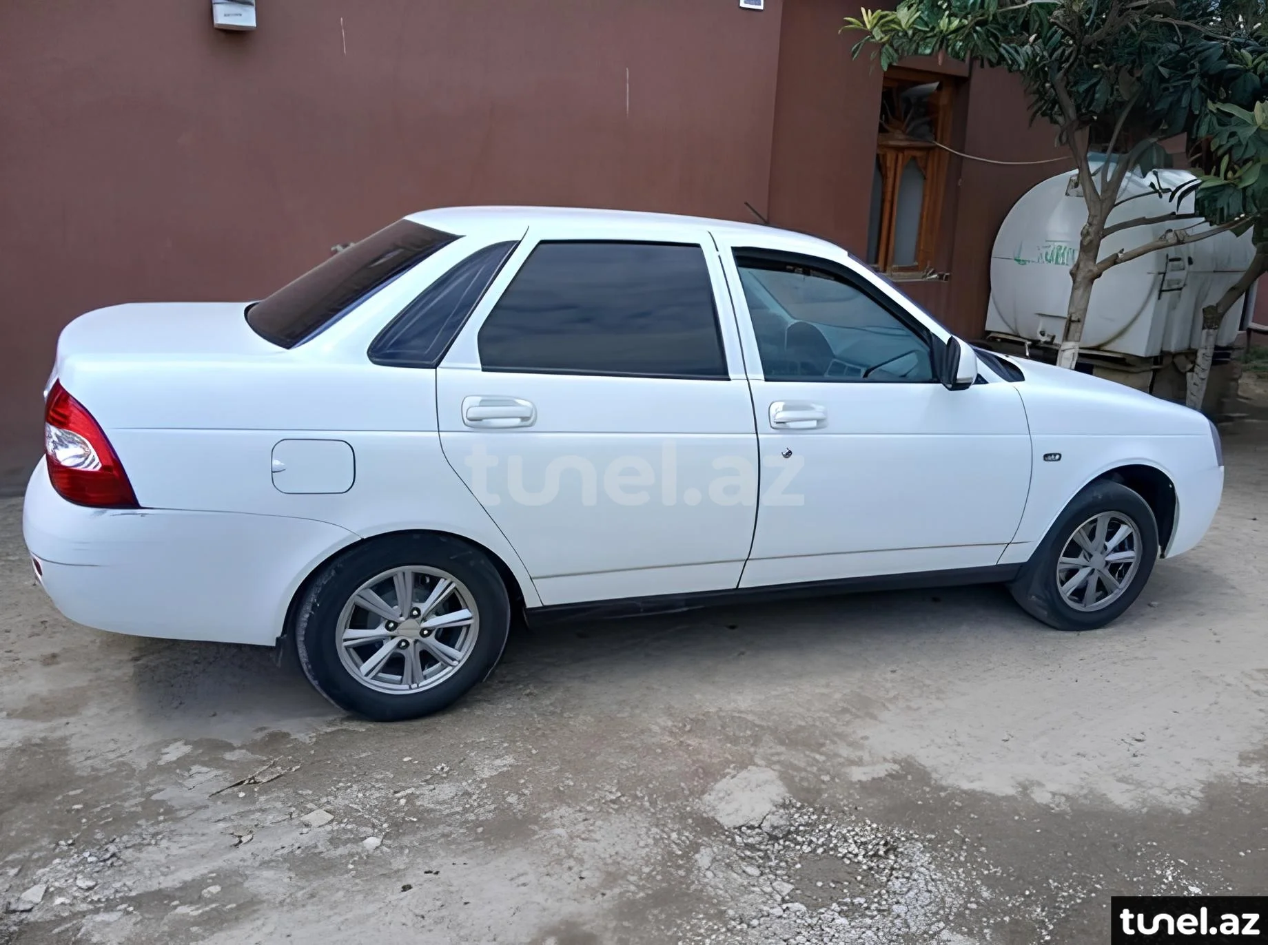 LADA (VAZ) Priora 2013