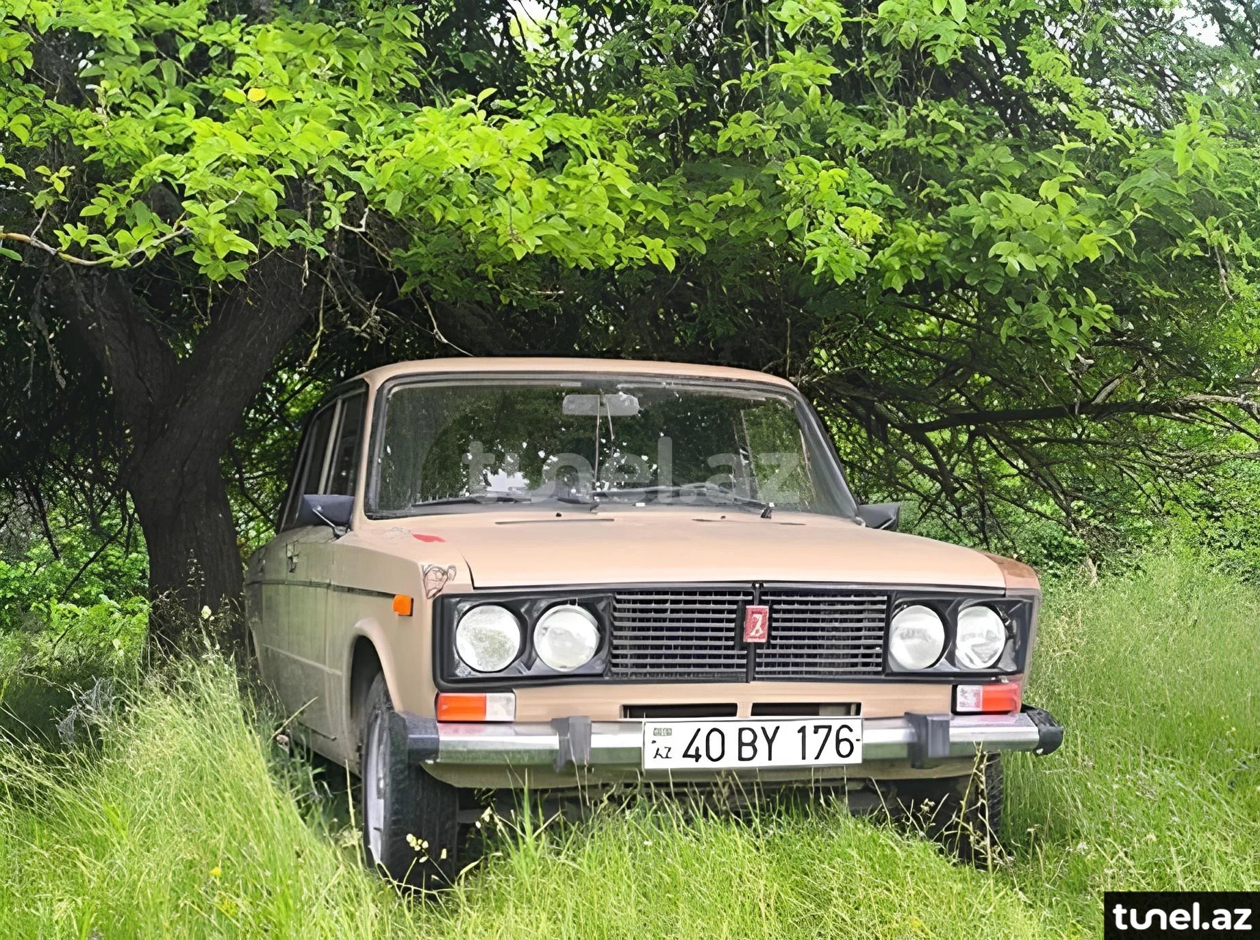 LADA (VAZ) 2106 1990