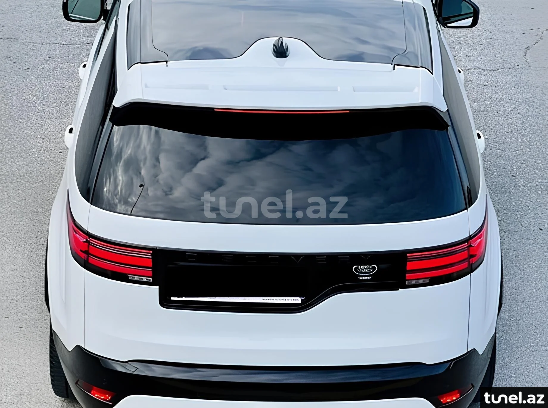 Land Rover Discovery 2021