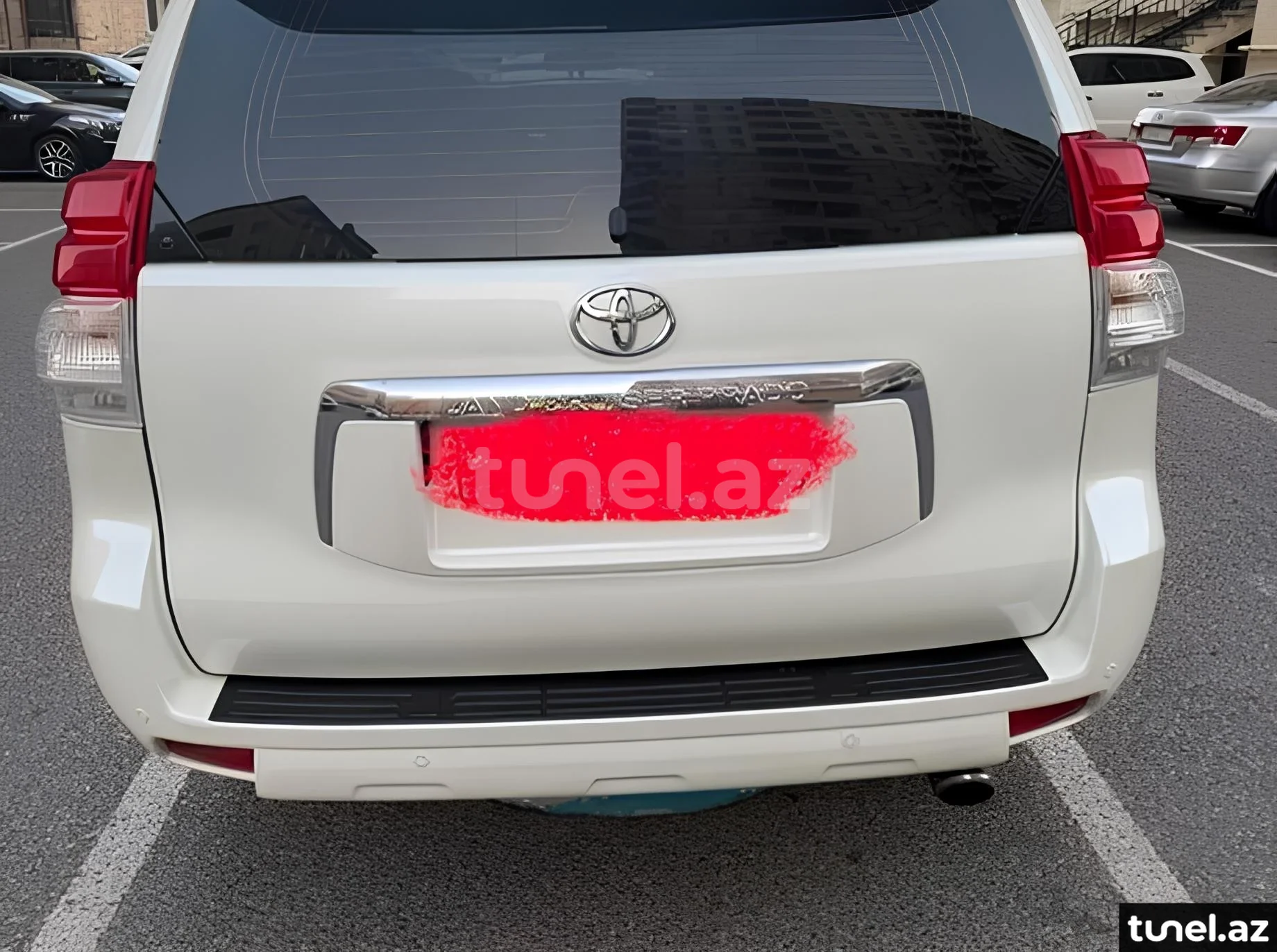 Toyota Land Cruiser Prado 2011