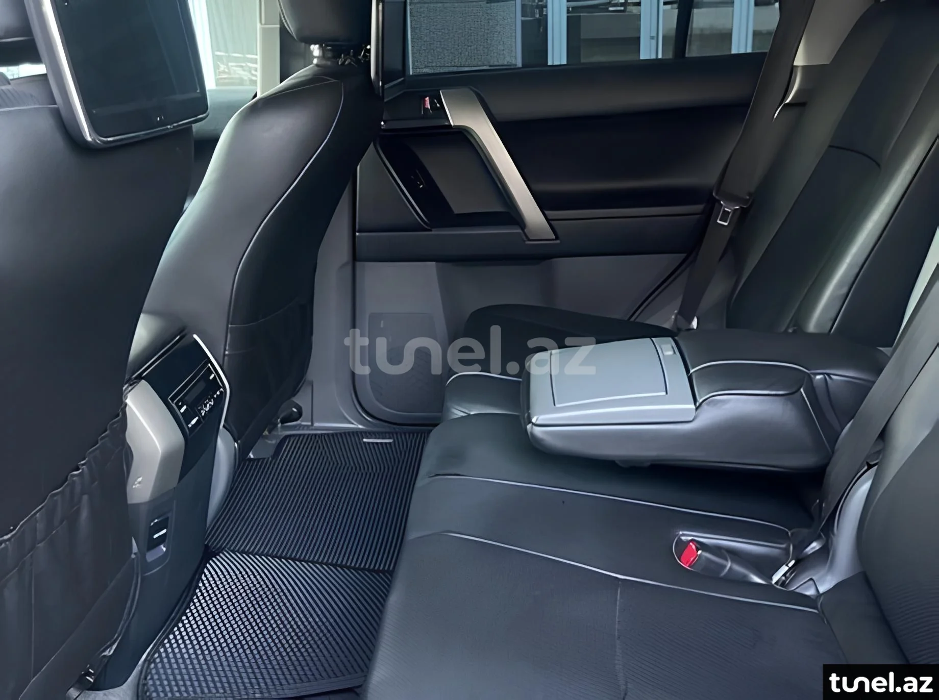 Toyota Land Cruiser Prado 2012