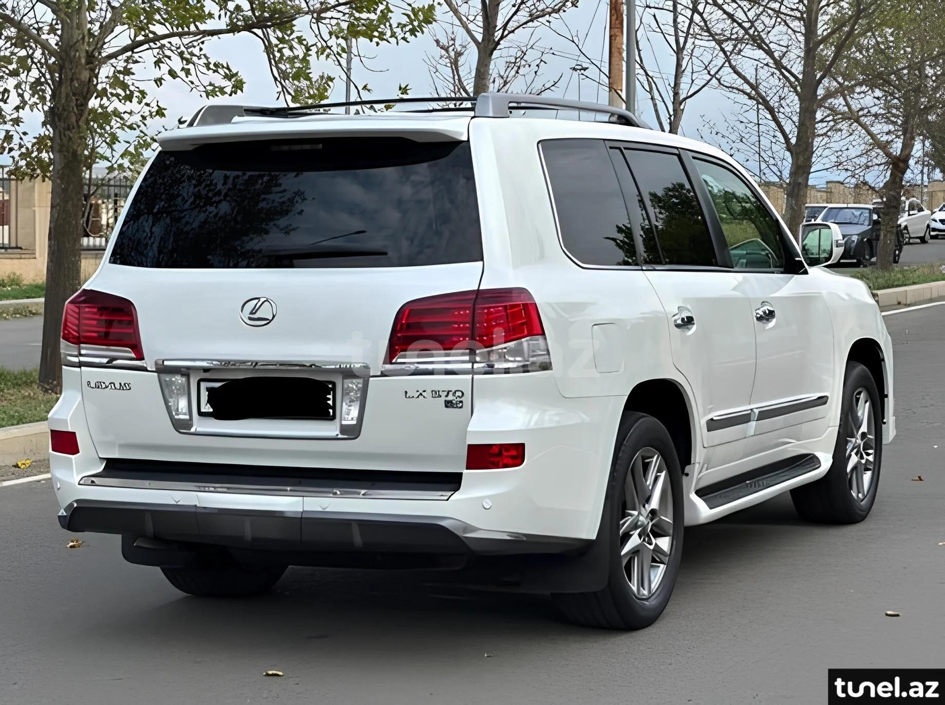 Lexus LX 570 2013