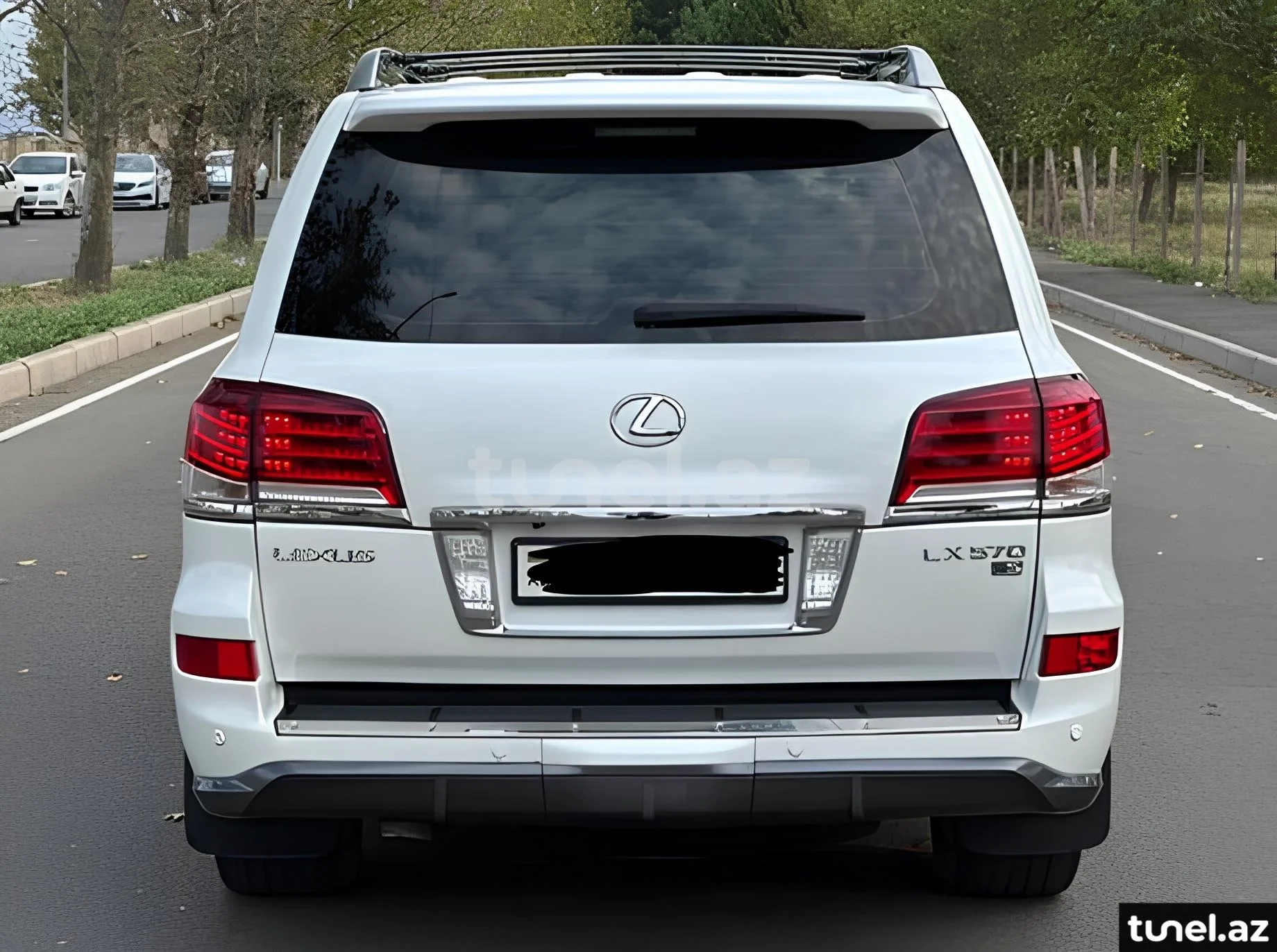 Lexus LX 570 2013