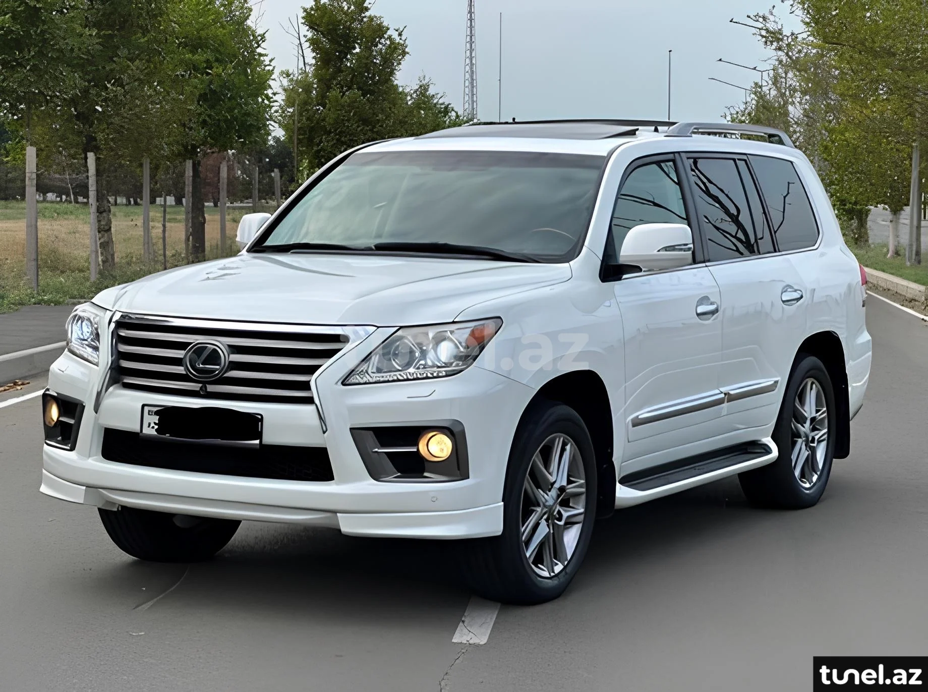 Lexus LX 570 2013