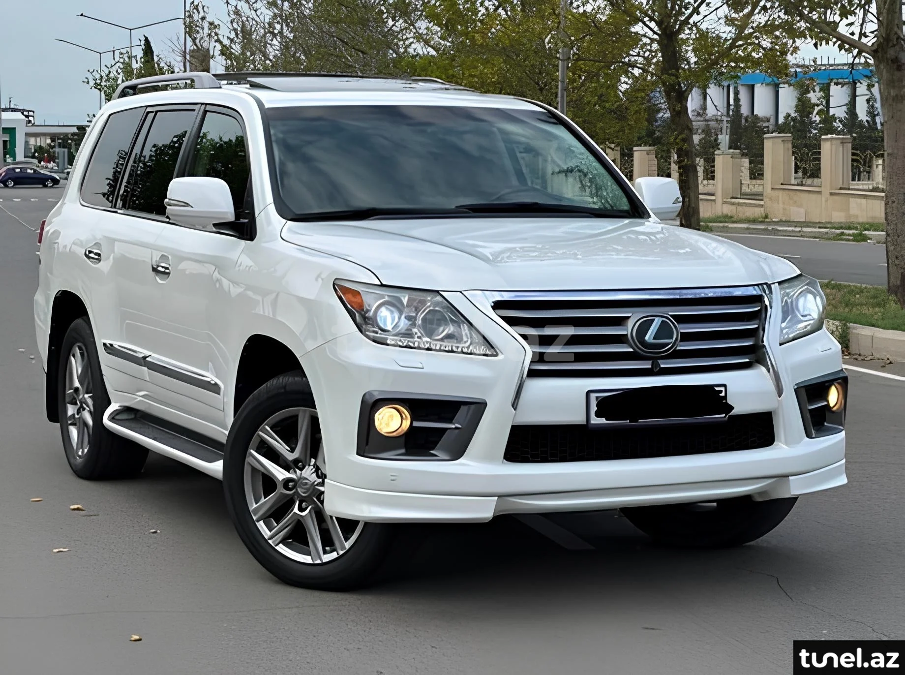 Lexus LX 570 2013