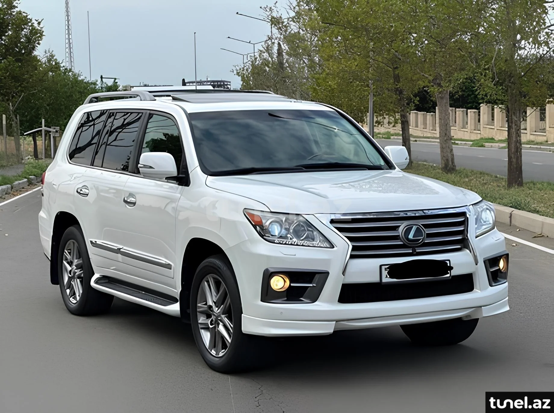 Lexus LX 570 2013