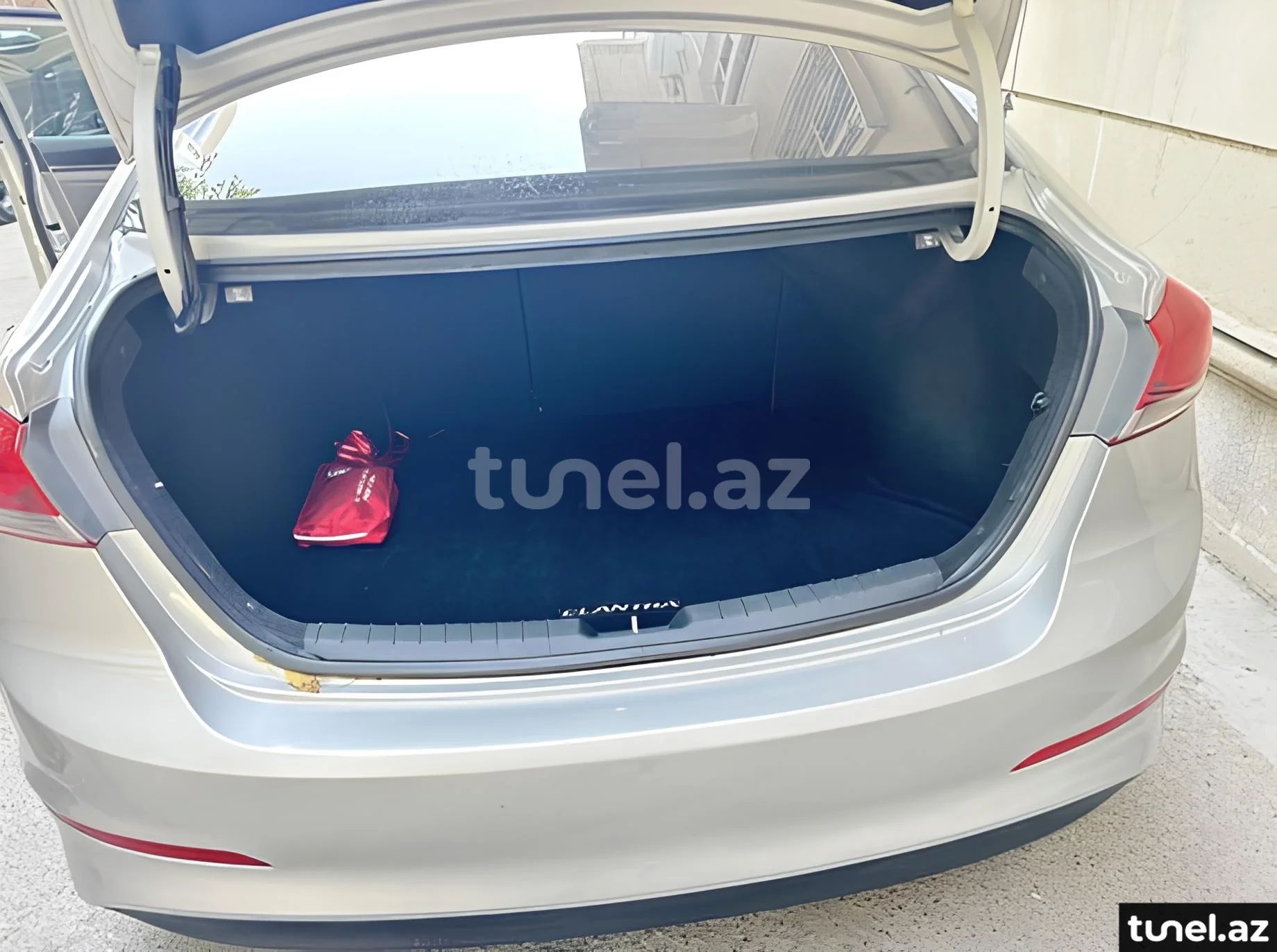Hyundai Elantra 2016