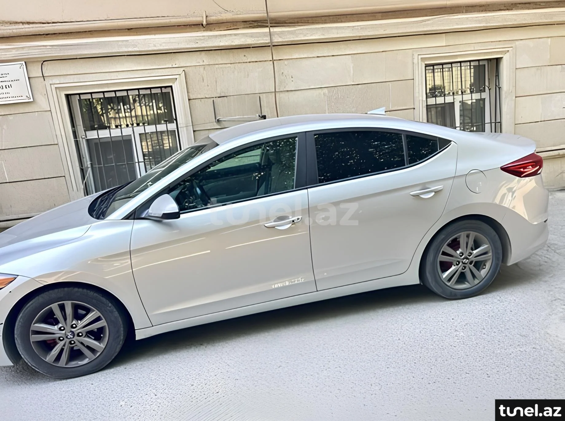 Hyundai Elantra 2016