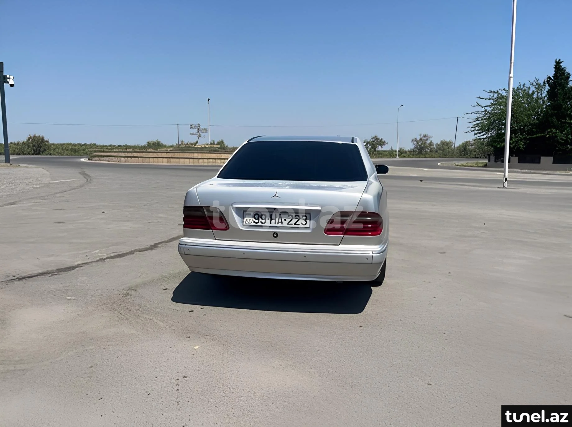 Mercedes E 220 2000