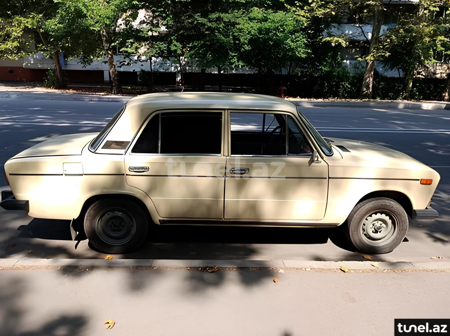 LADA (VAZ) 2106 1981