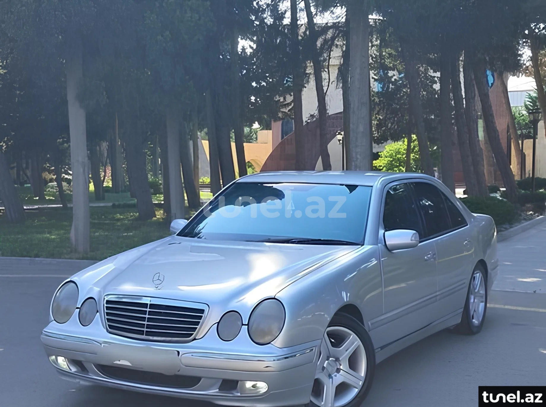 Mercedes E 220 2000