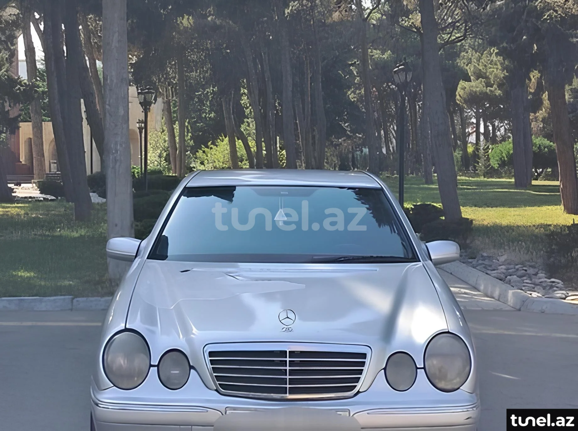Mercedes E 220 2000