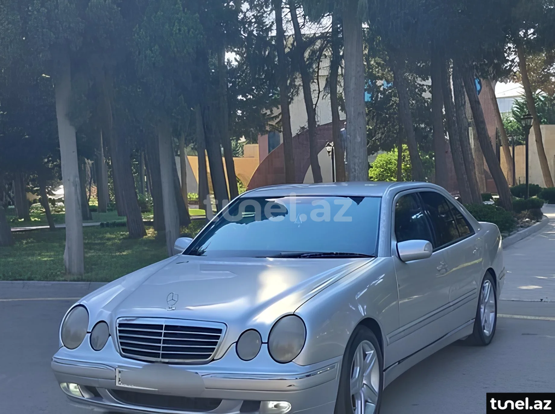 Mercedes E 220 2000