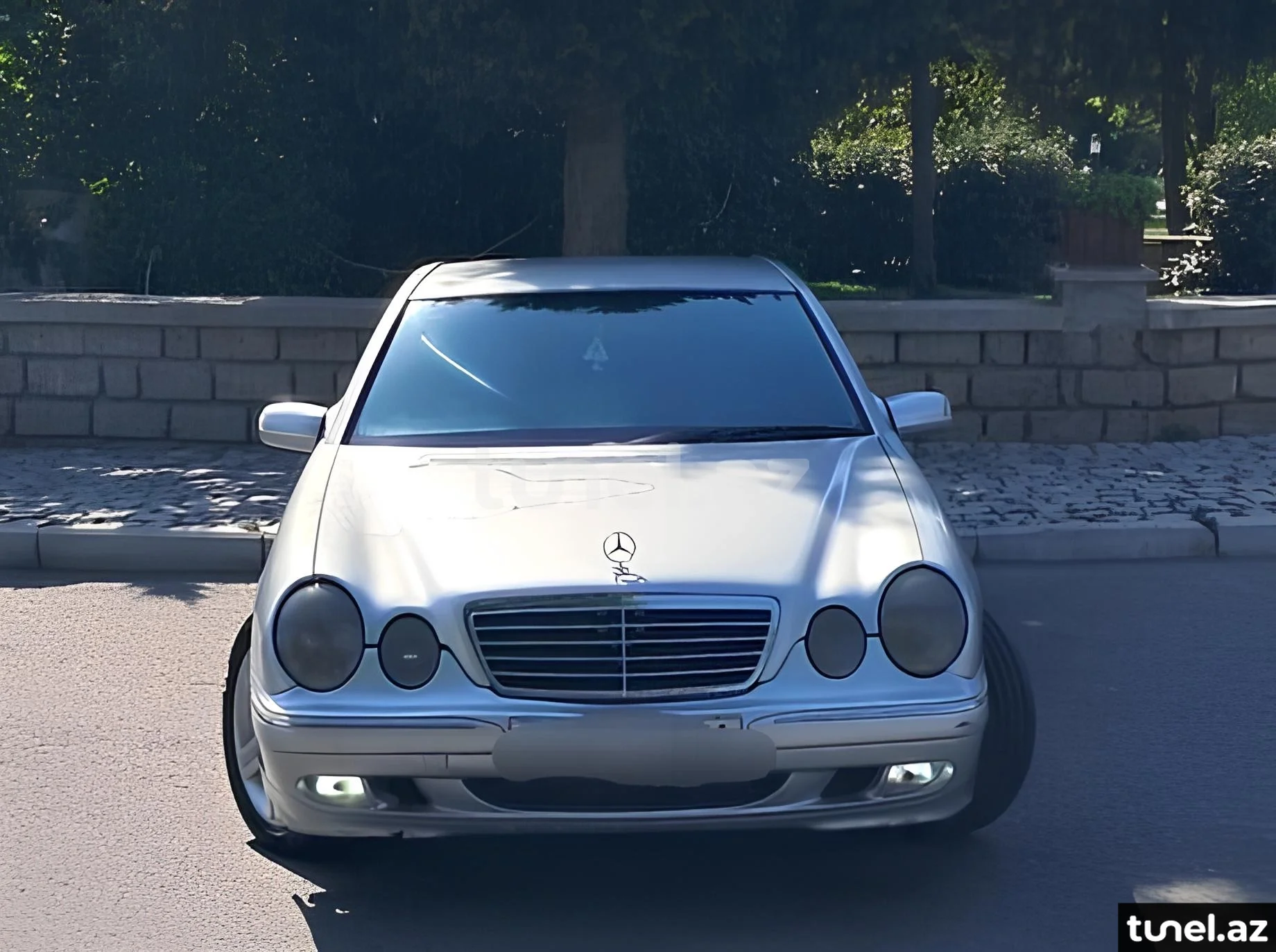 Mercedes E 220 2000