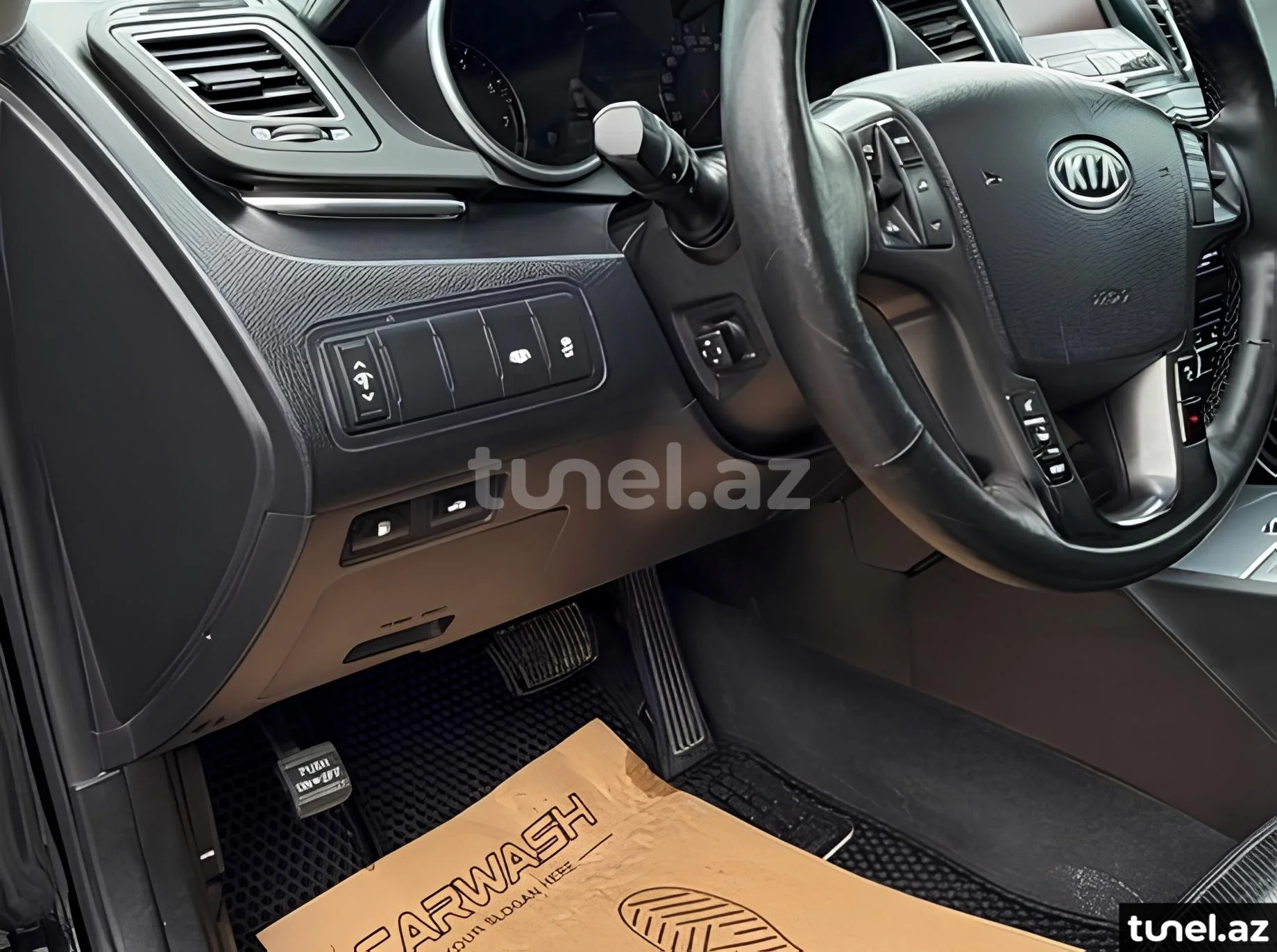 Kia Cadenza 2012