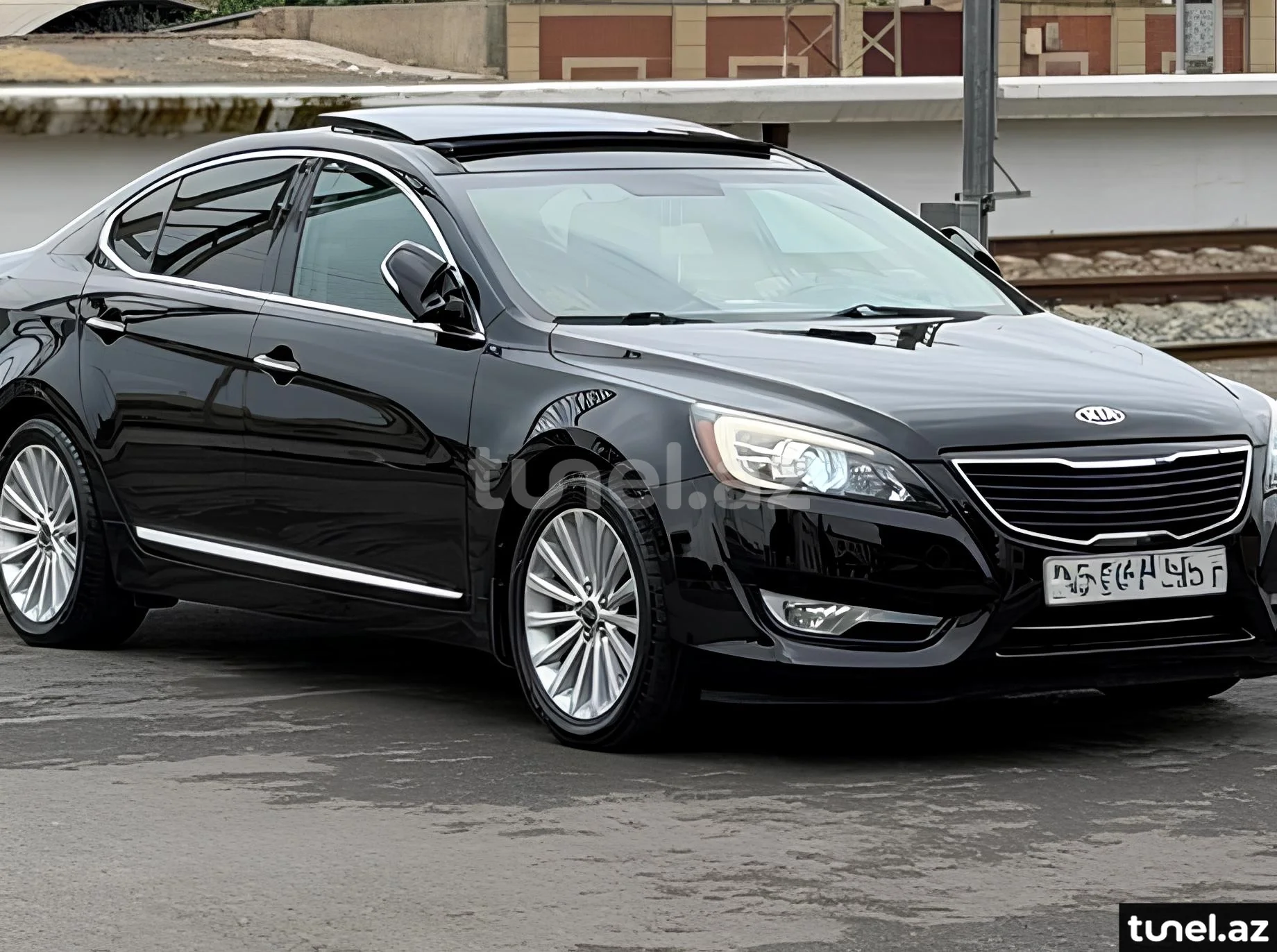 Kia Cadenza 2012