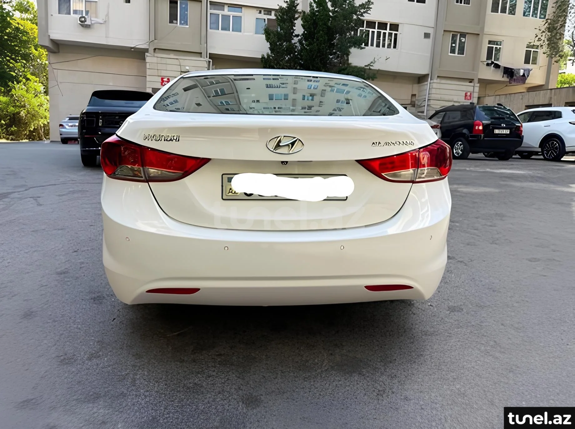 Hyundai Elantra 2013