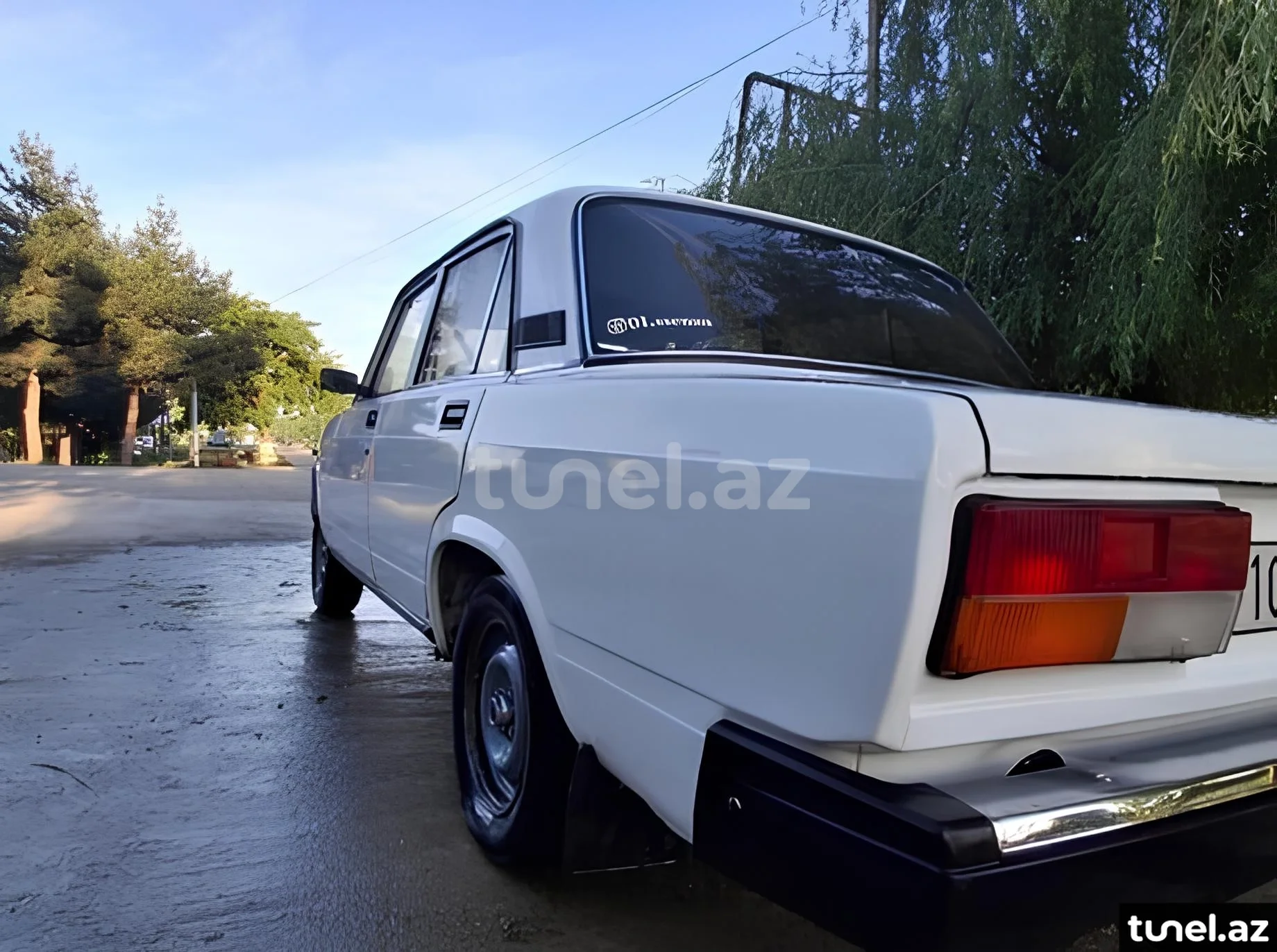 LADA (VAZ) 2107 2004