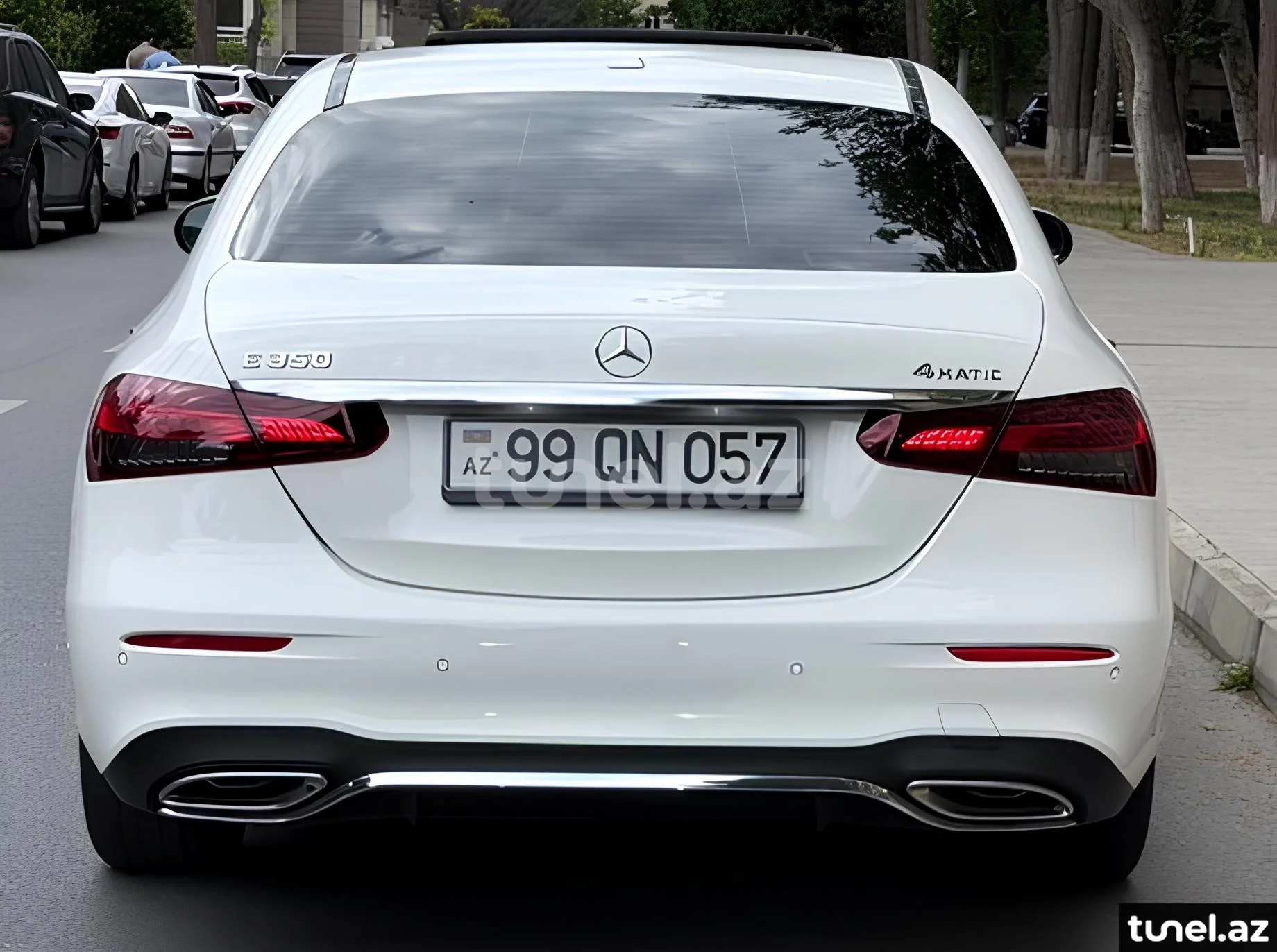 Mercedes E 350 4MATIC 2021