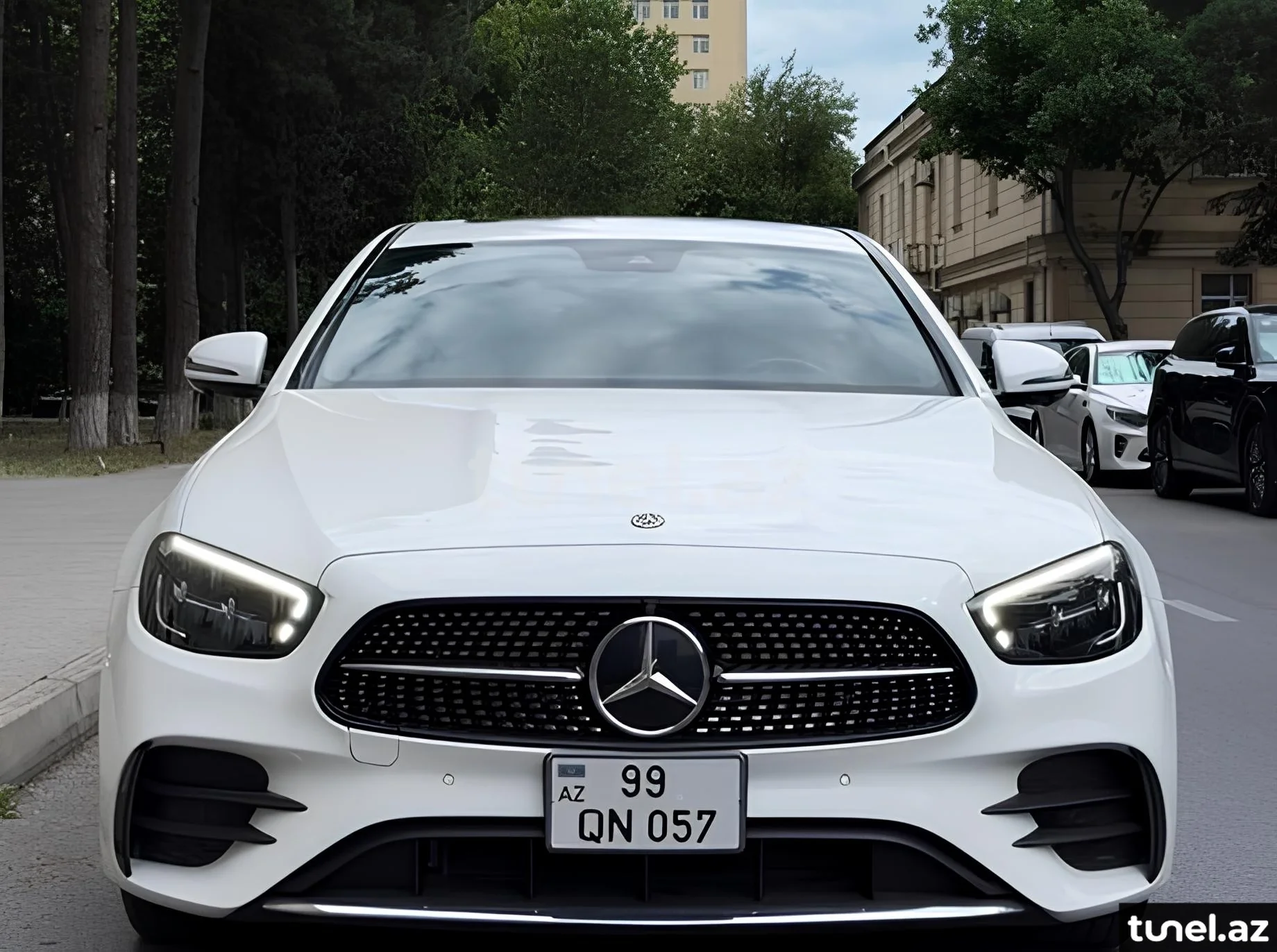 Mercedes E 350 4MATIC 2021