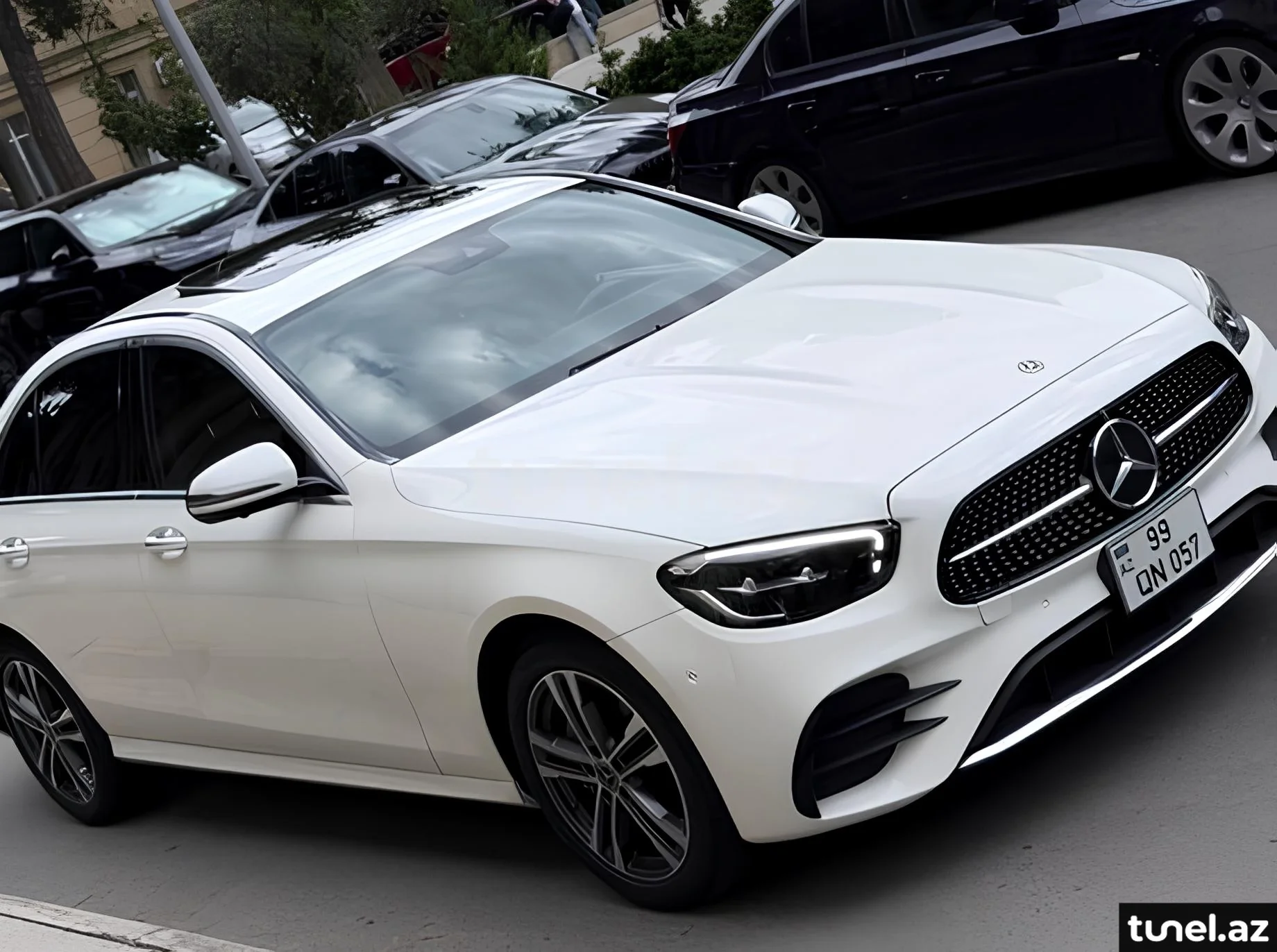 Mercedes E 350 4MATIC 2021