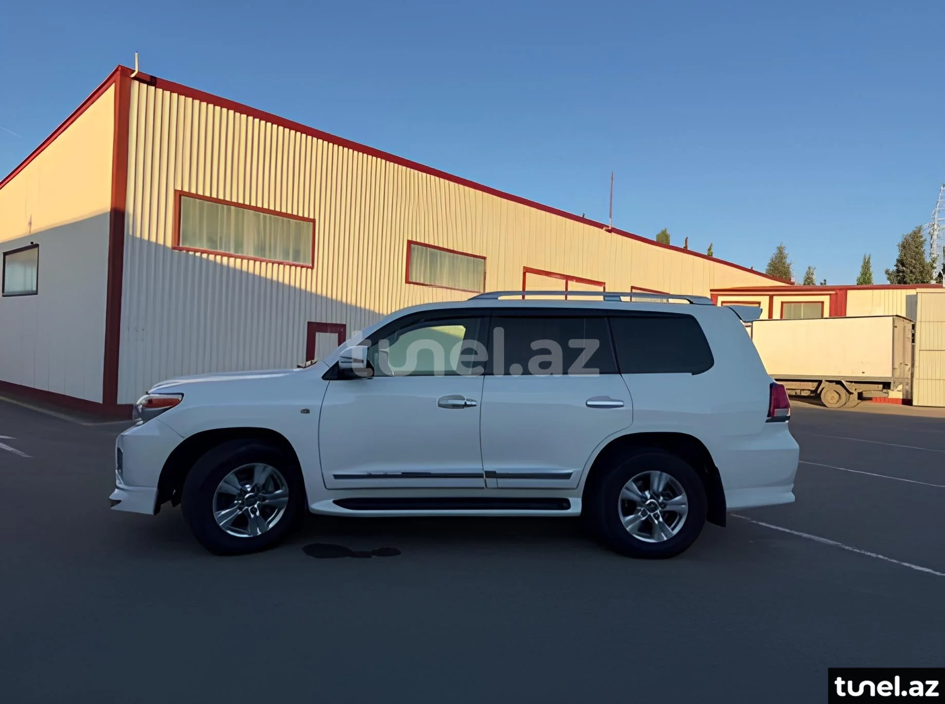Toyota Land Cruiser 2011