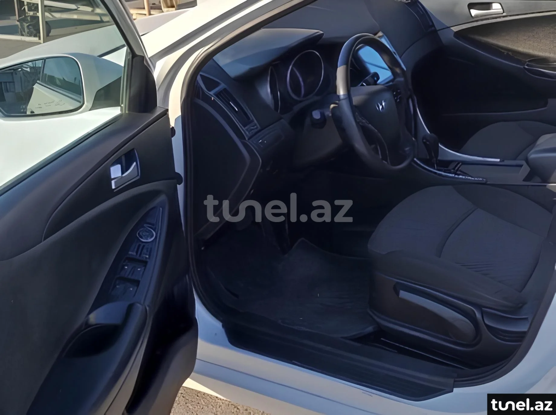 Hyundai Sonata 2010