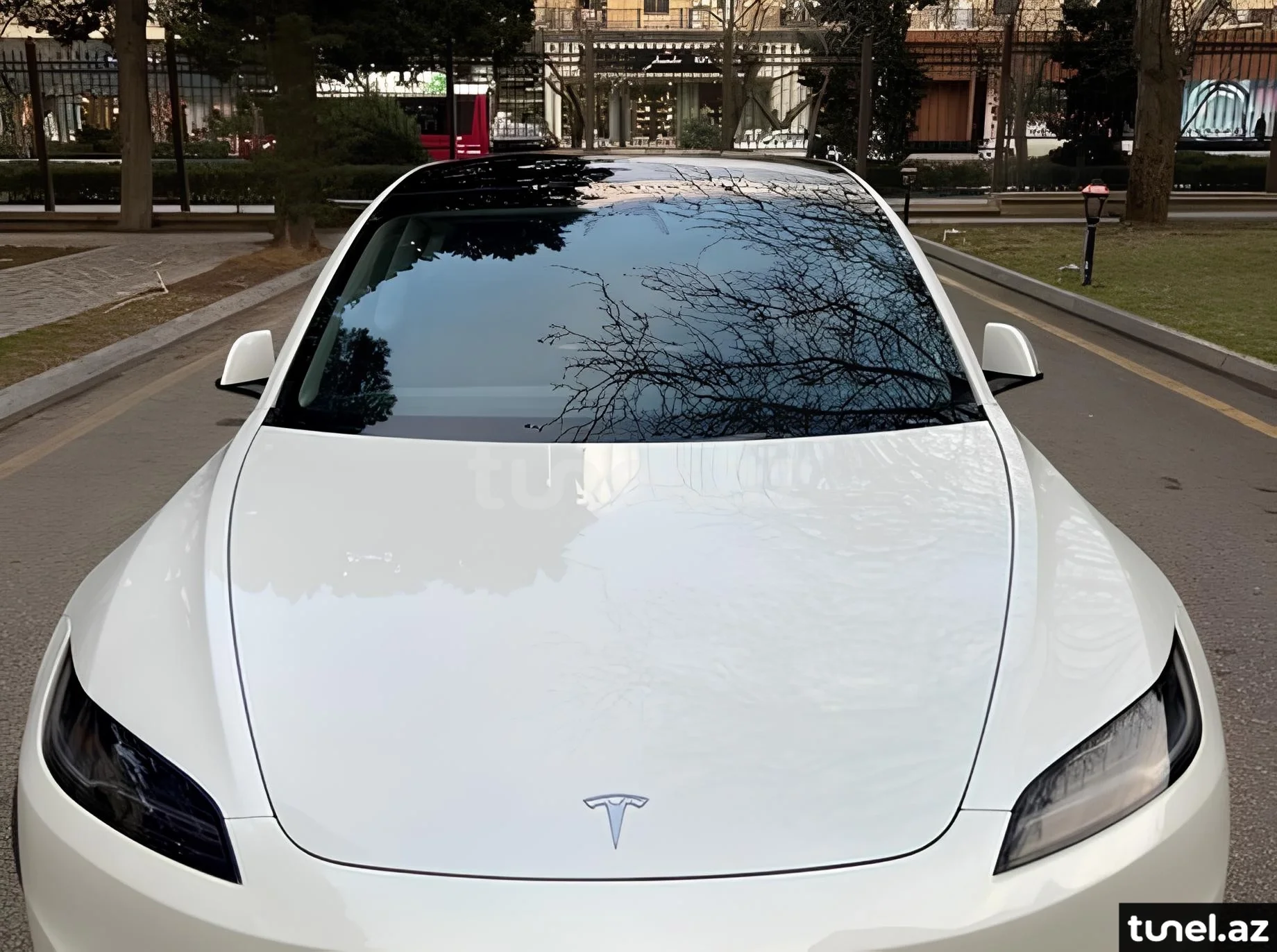 Tesla Model 3 2024