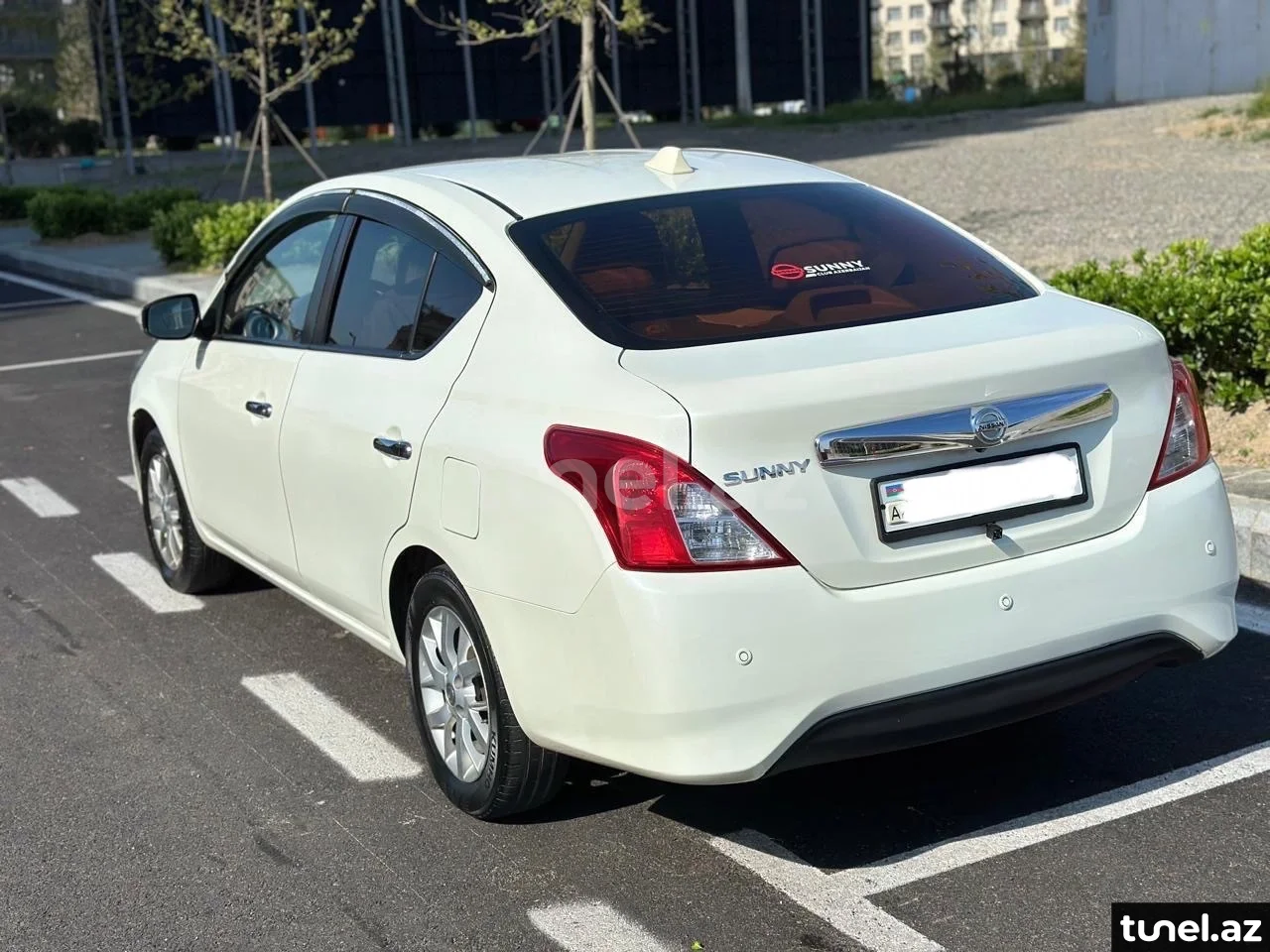 Nissan Sunny 2014
