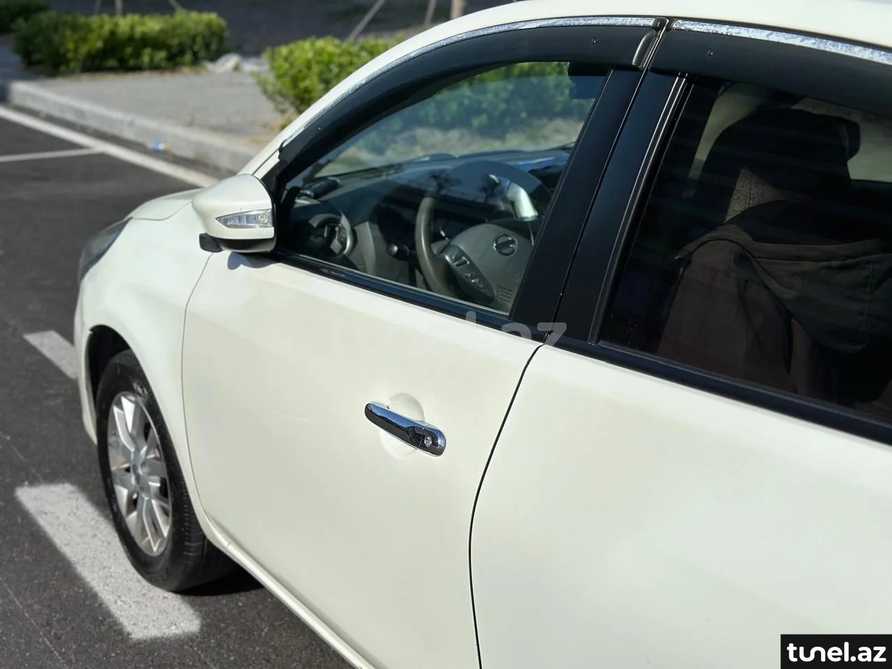 Nissan Sunny 2014