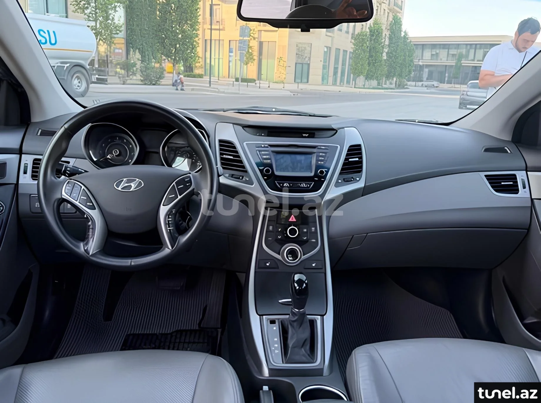 Hyundai Elantra 2015