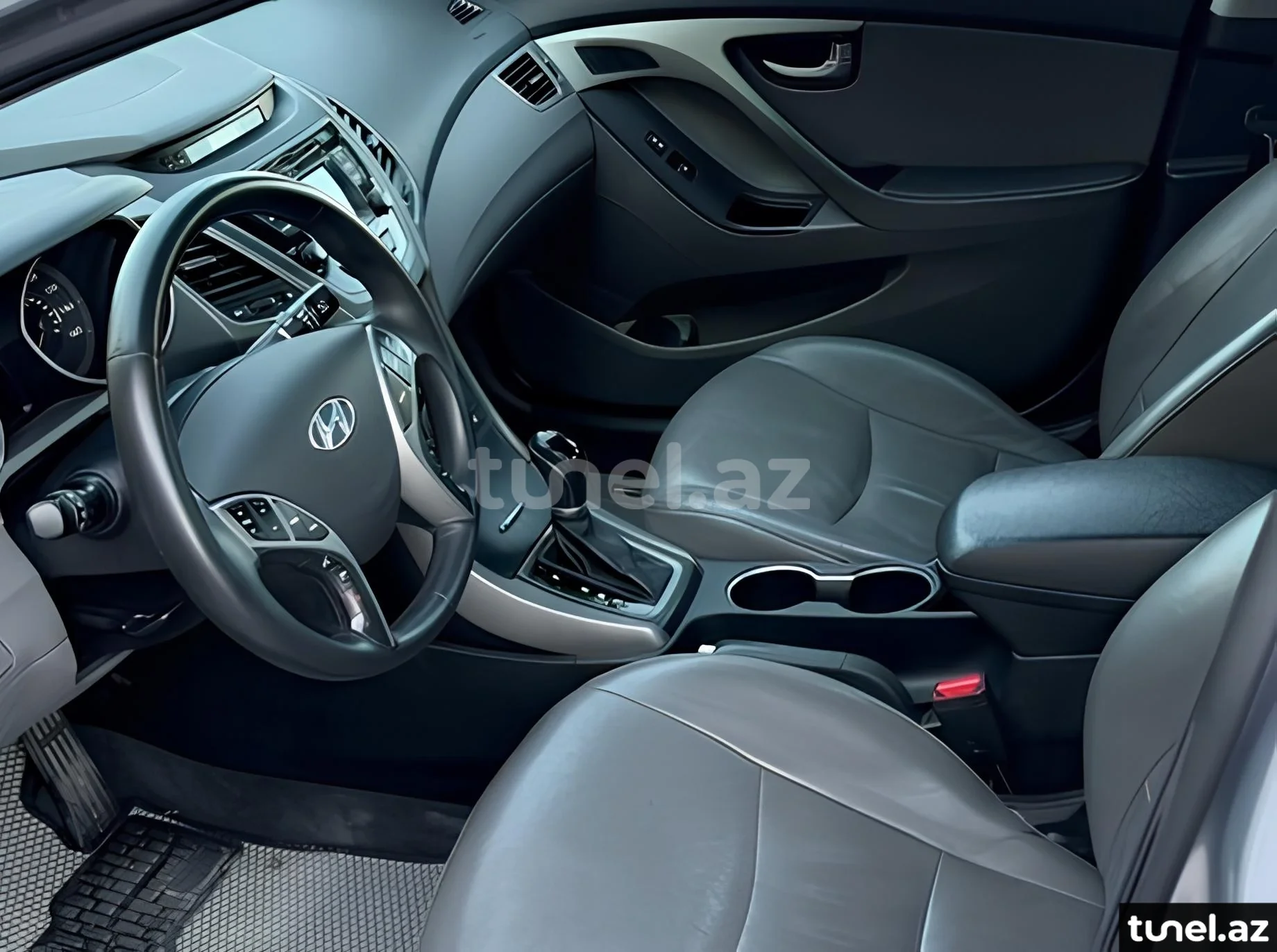 Hyundai Elantra 2015