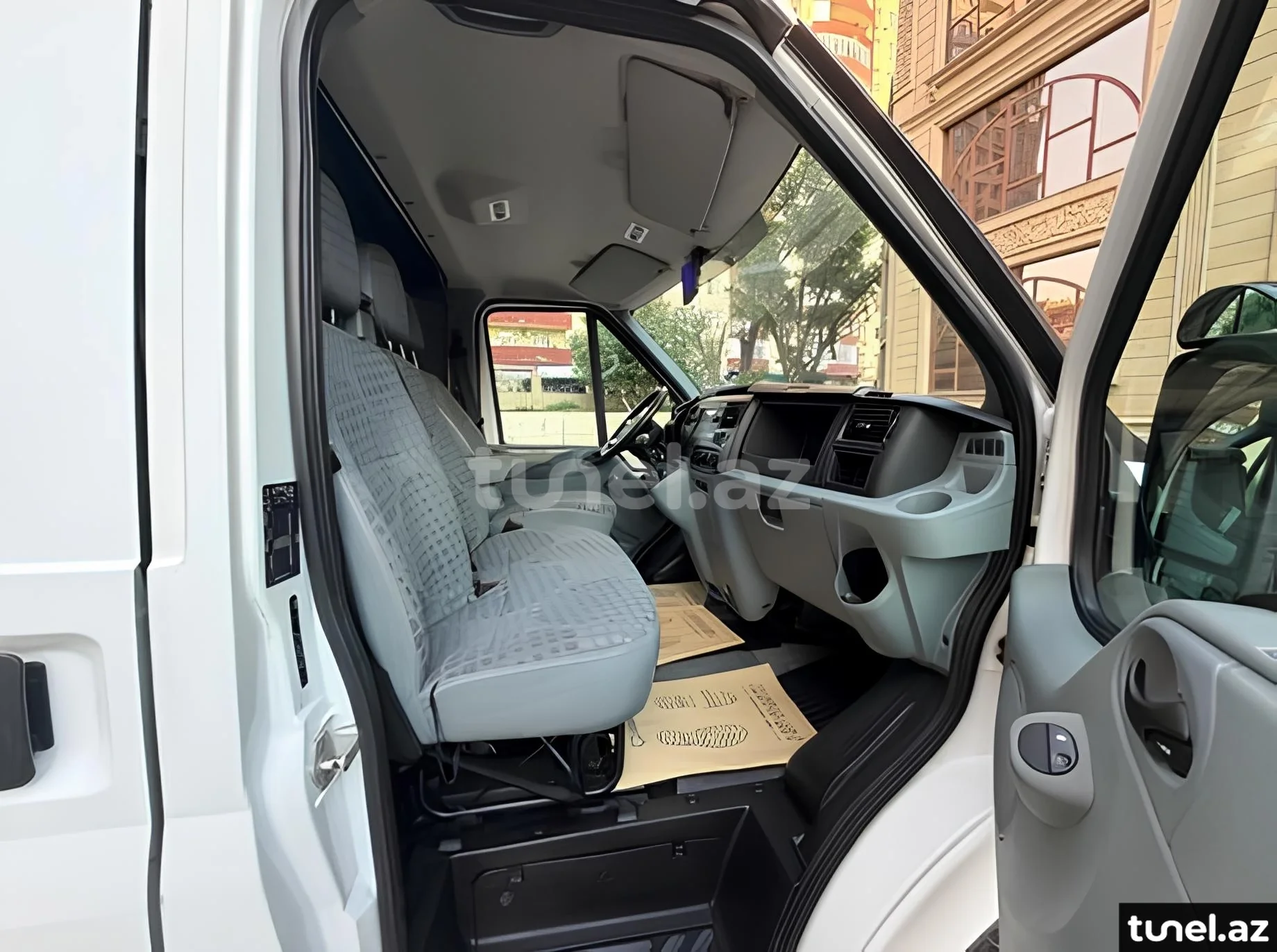 Ford Transit 2011