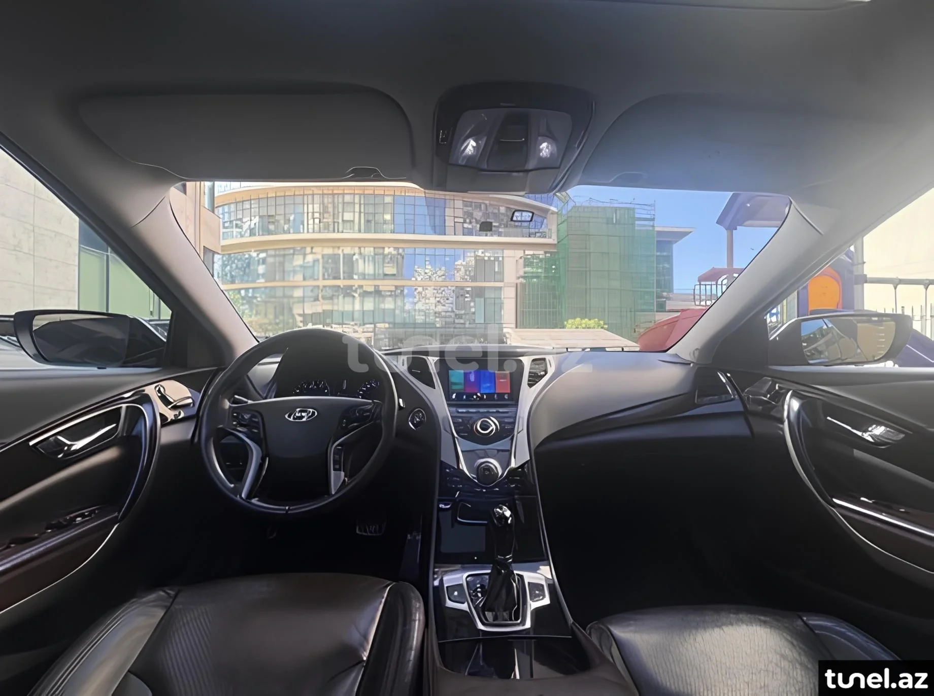 Hyundai Azera 2011