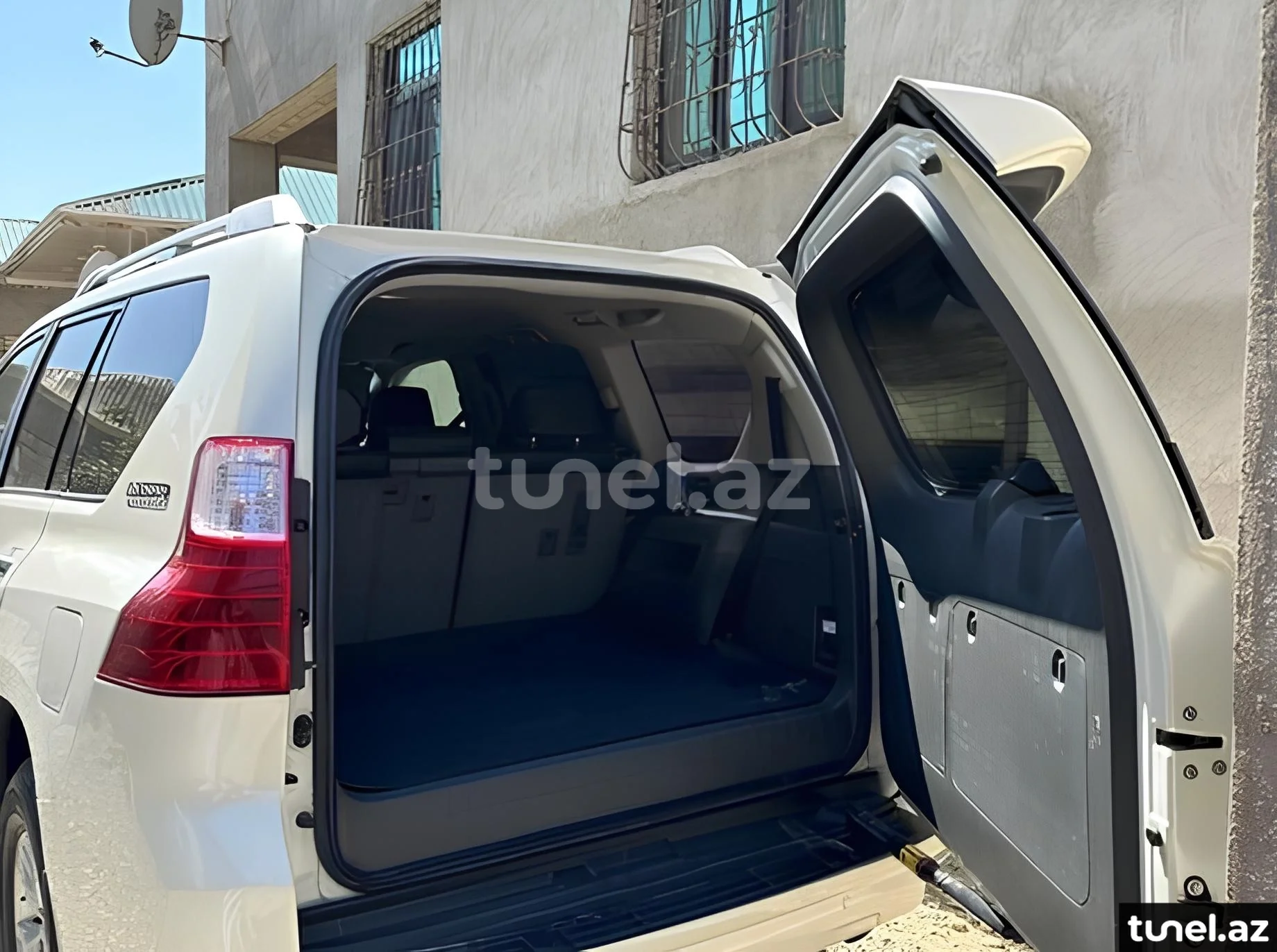 Toyota Land Cruiser Prado 2012