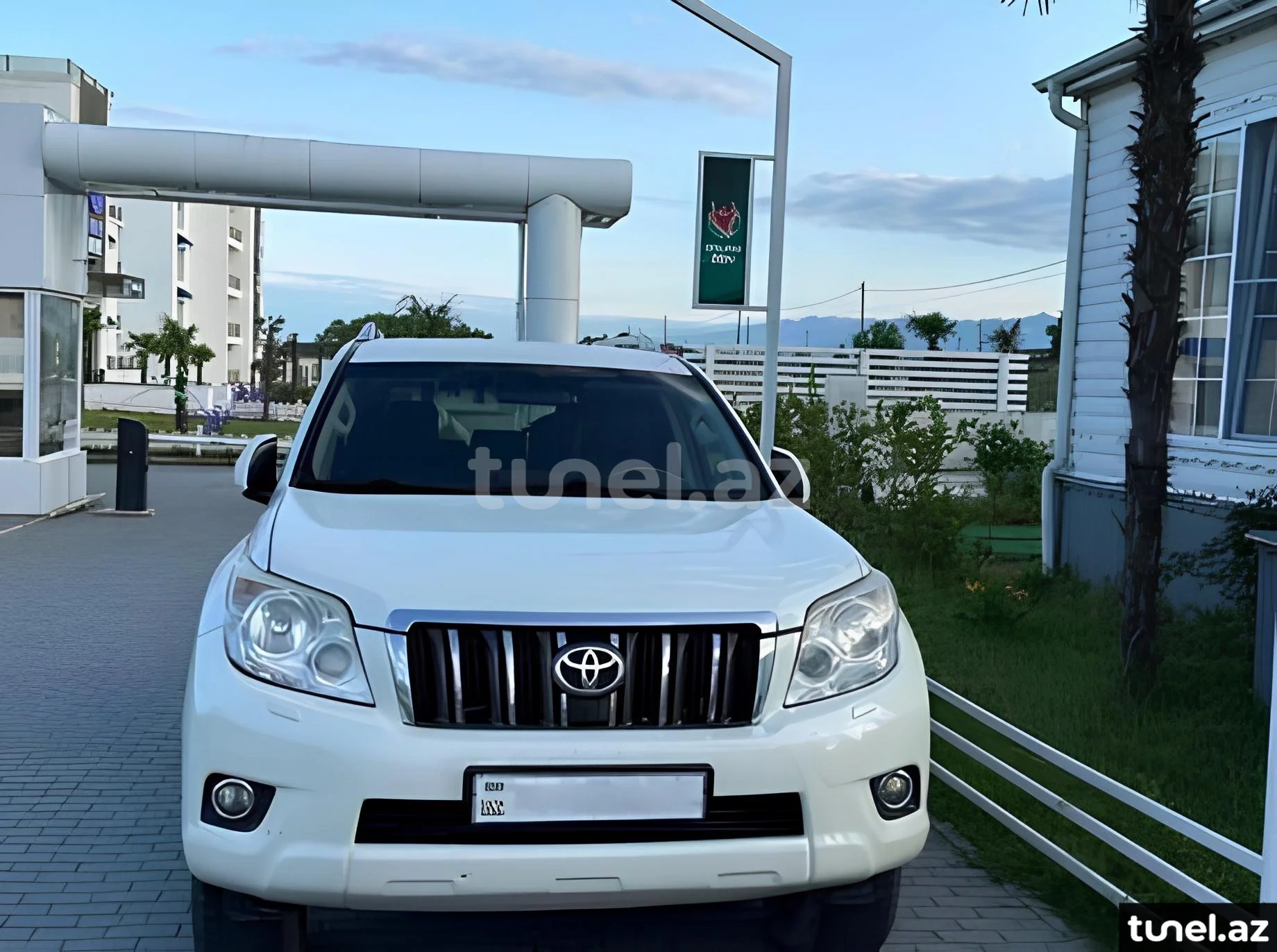 Toyota Land Cruiser Prado 2012