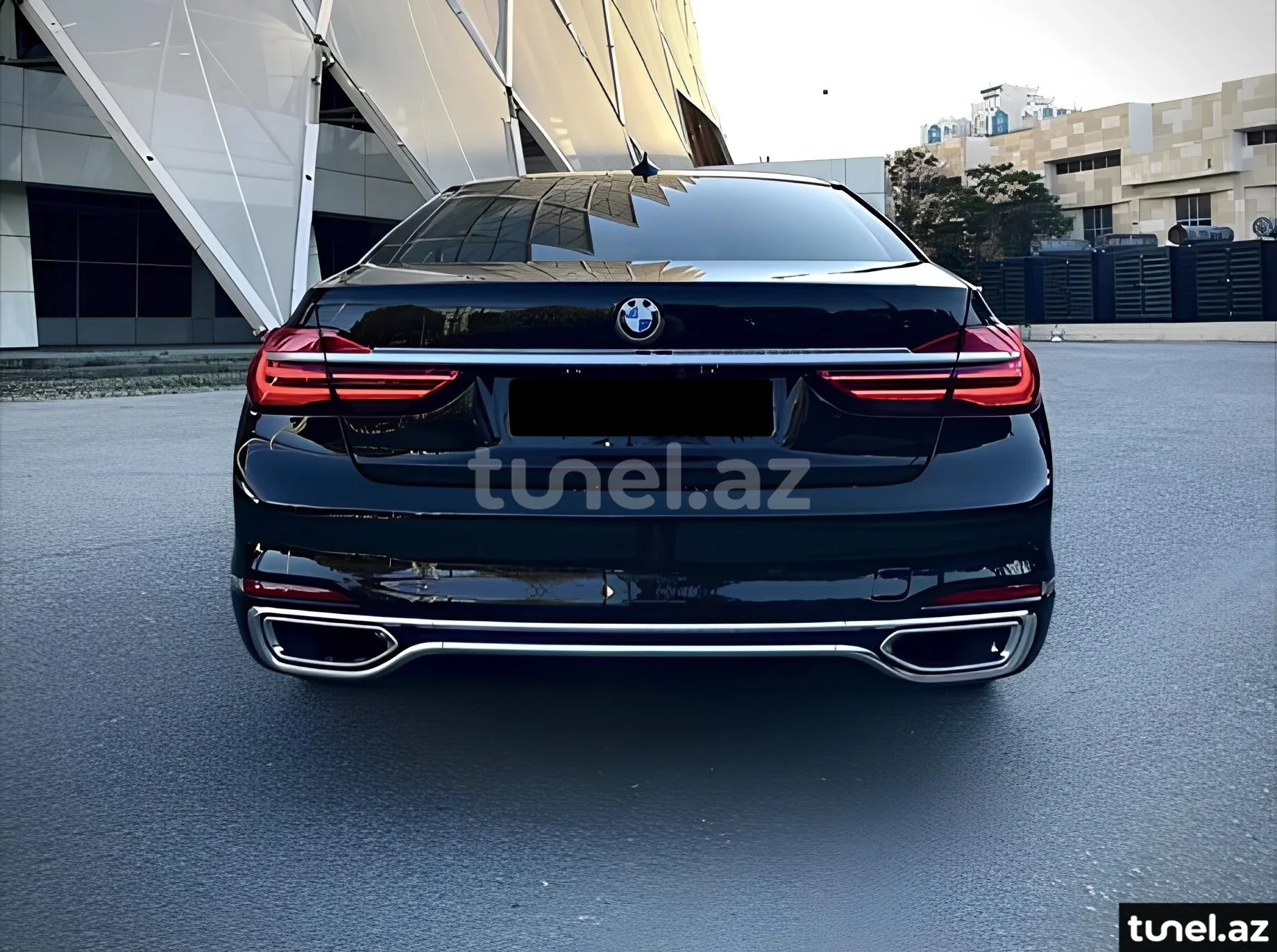 BMW 740 2016