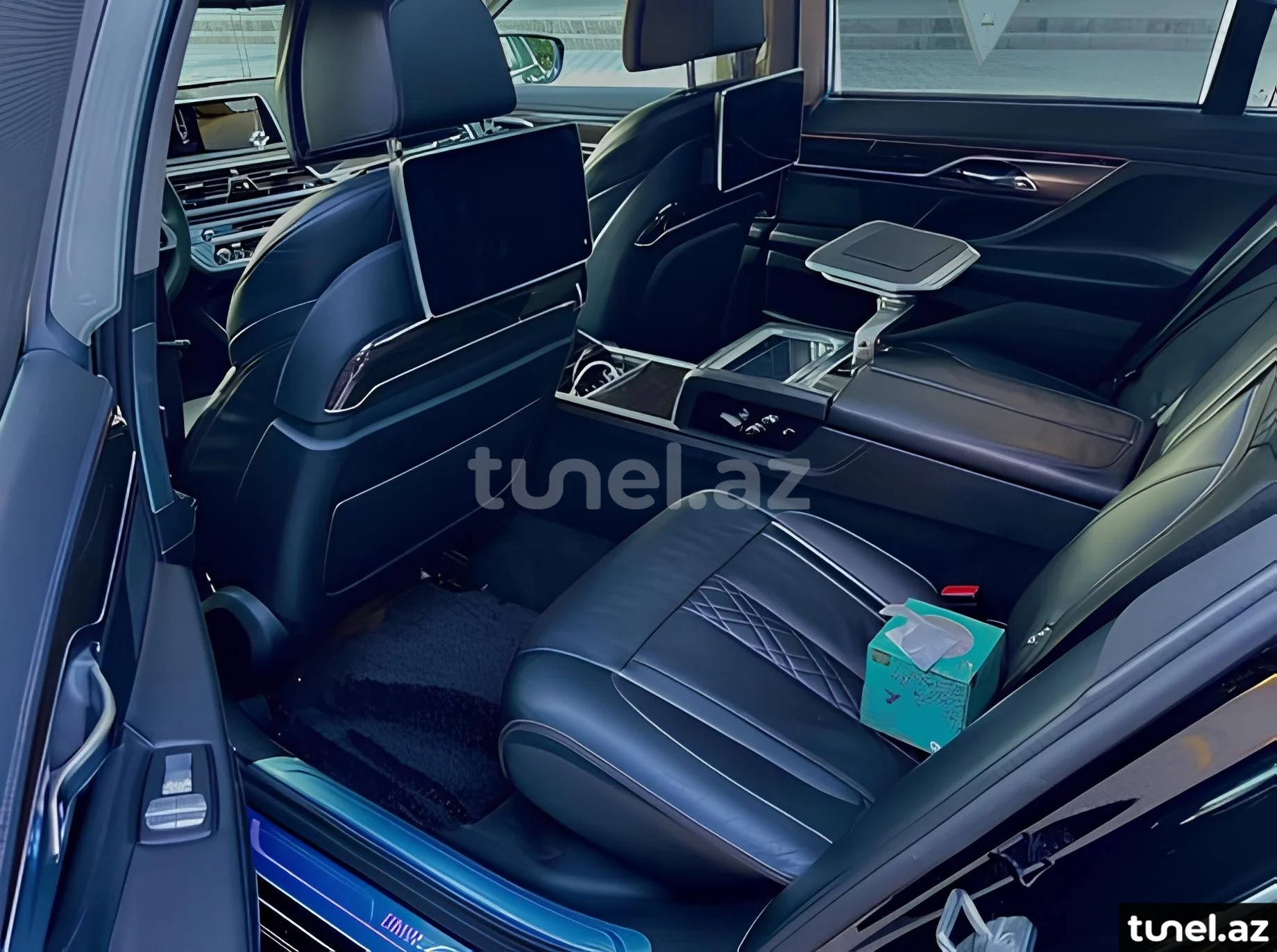 BMW 740 2016