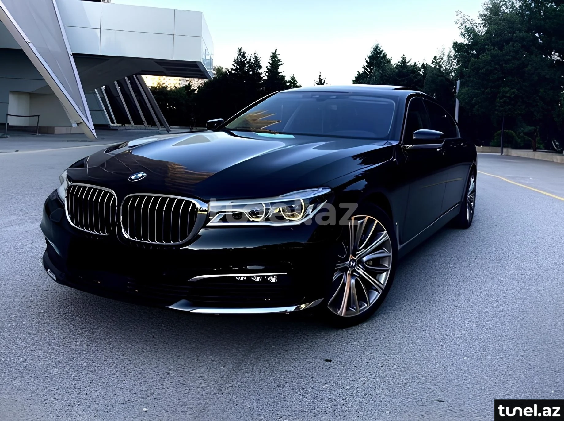 BMW 740 2016