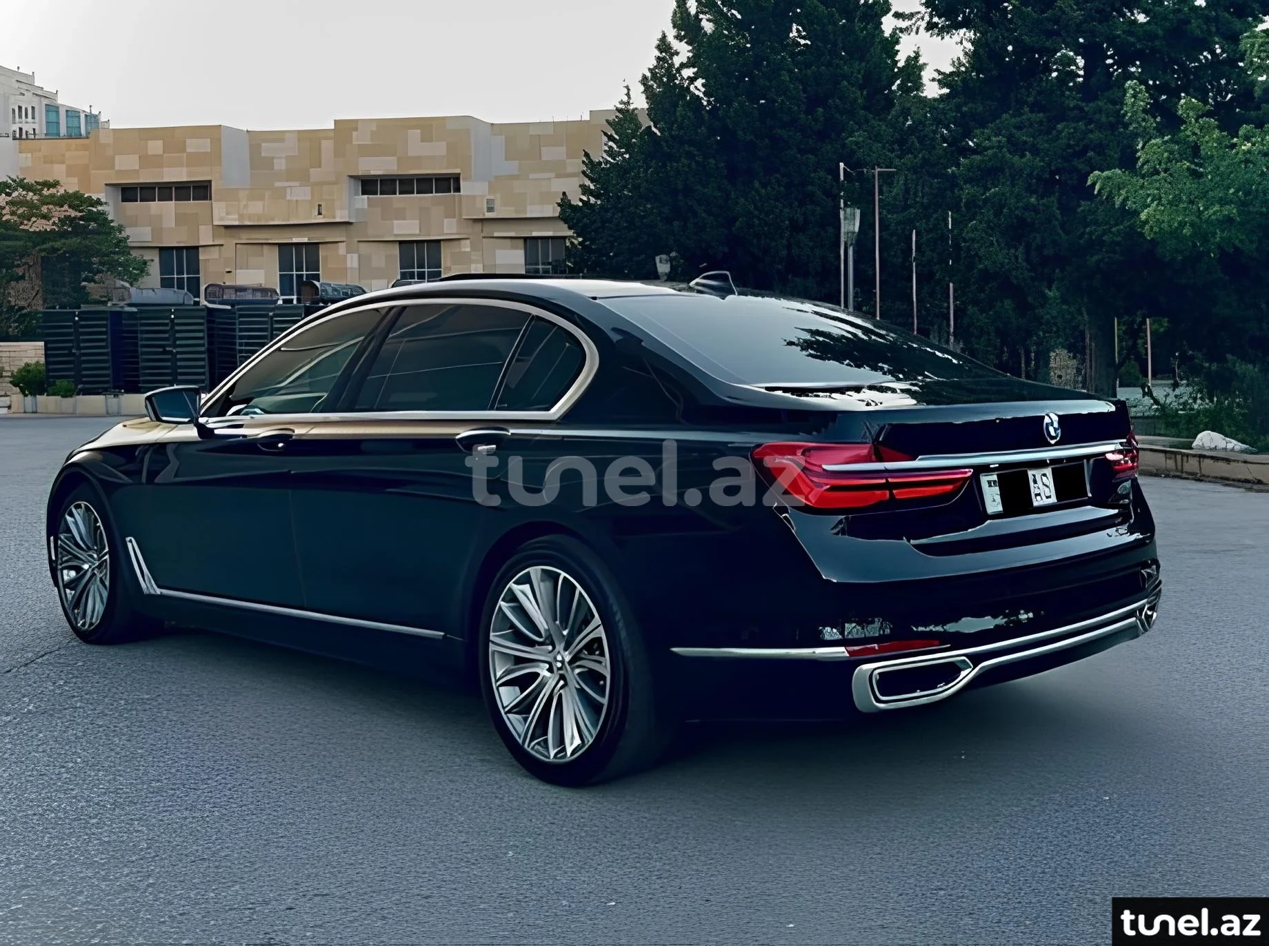 BMW 740 2016