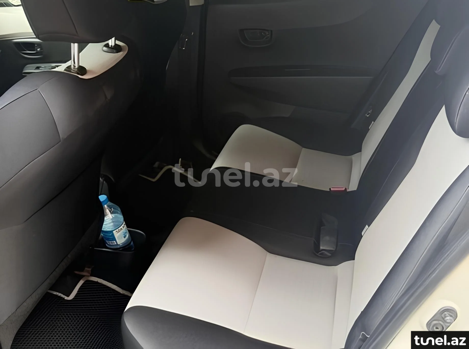 Toyota Yaris 2011