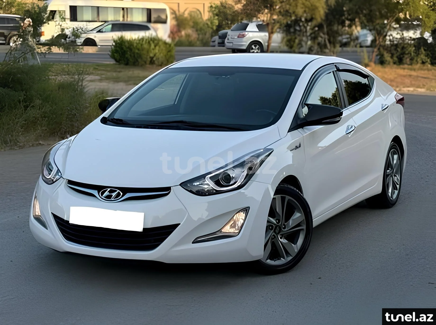 Hyundai Avante 2013