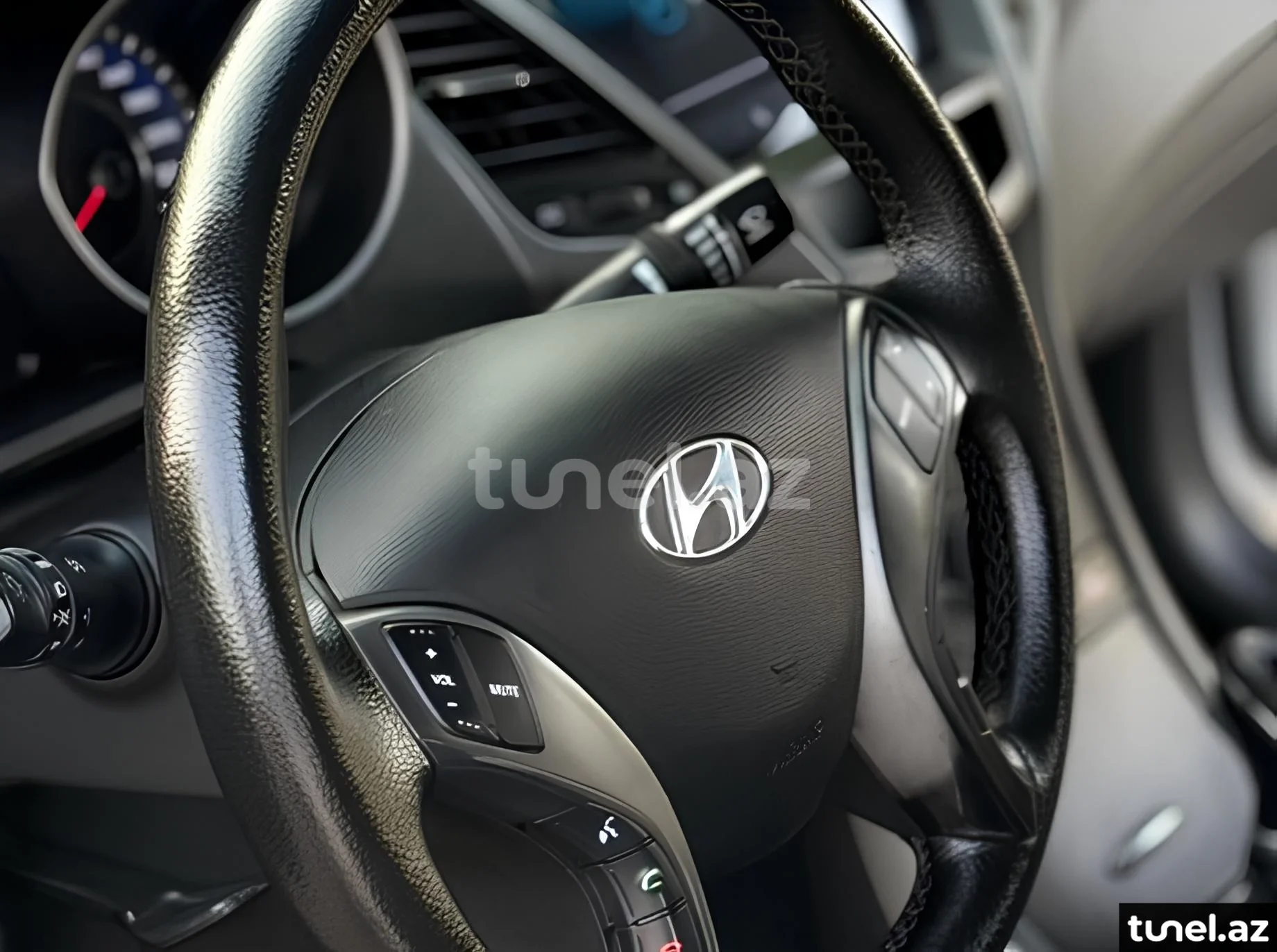 Hyundai Avante 2013