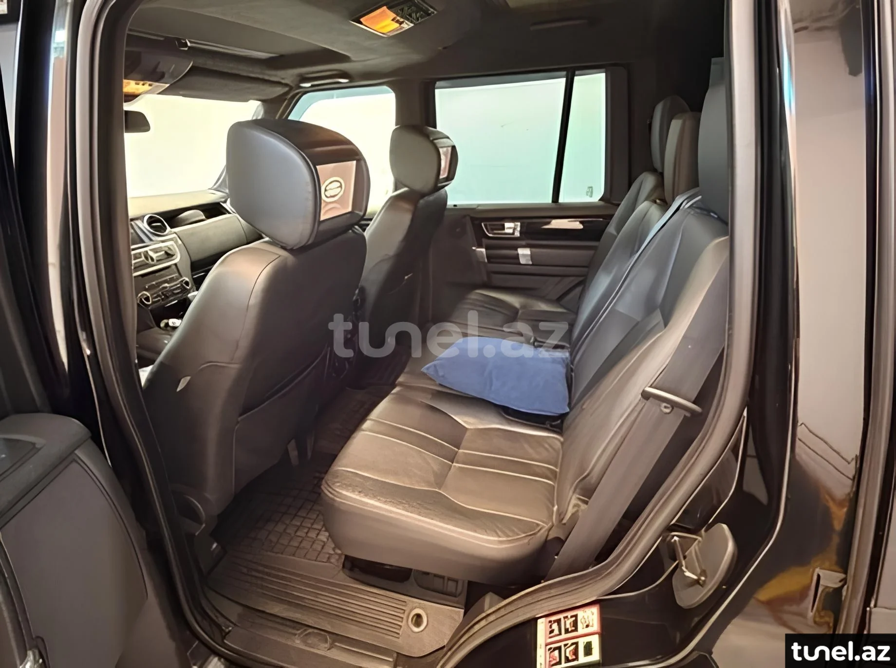 Land Rover Discovery 2012
