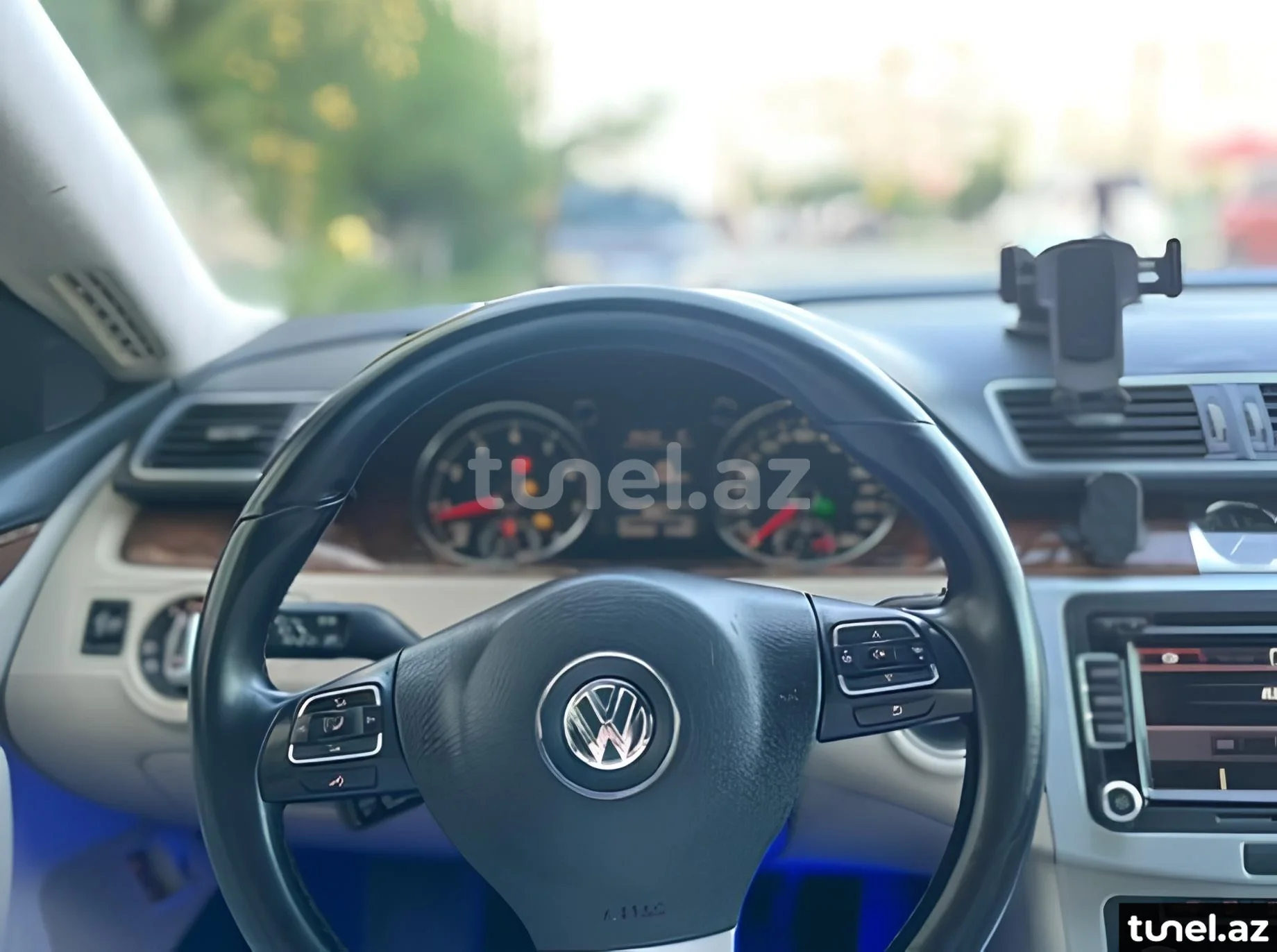 Volkswagen Passat CC 2011