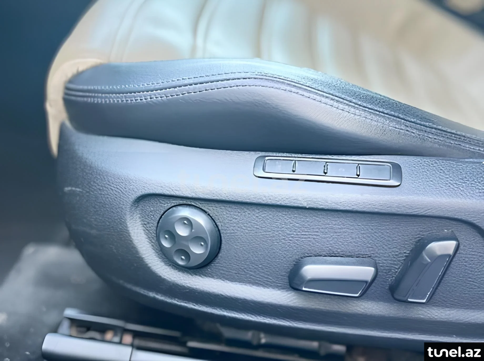 Volkswagen Passat CC 2011