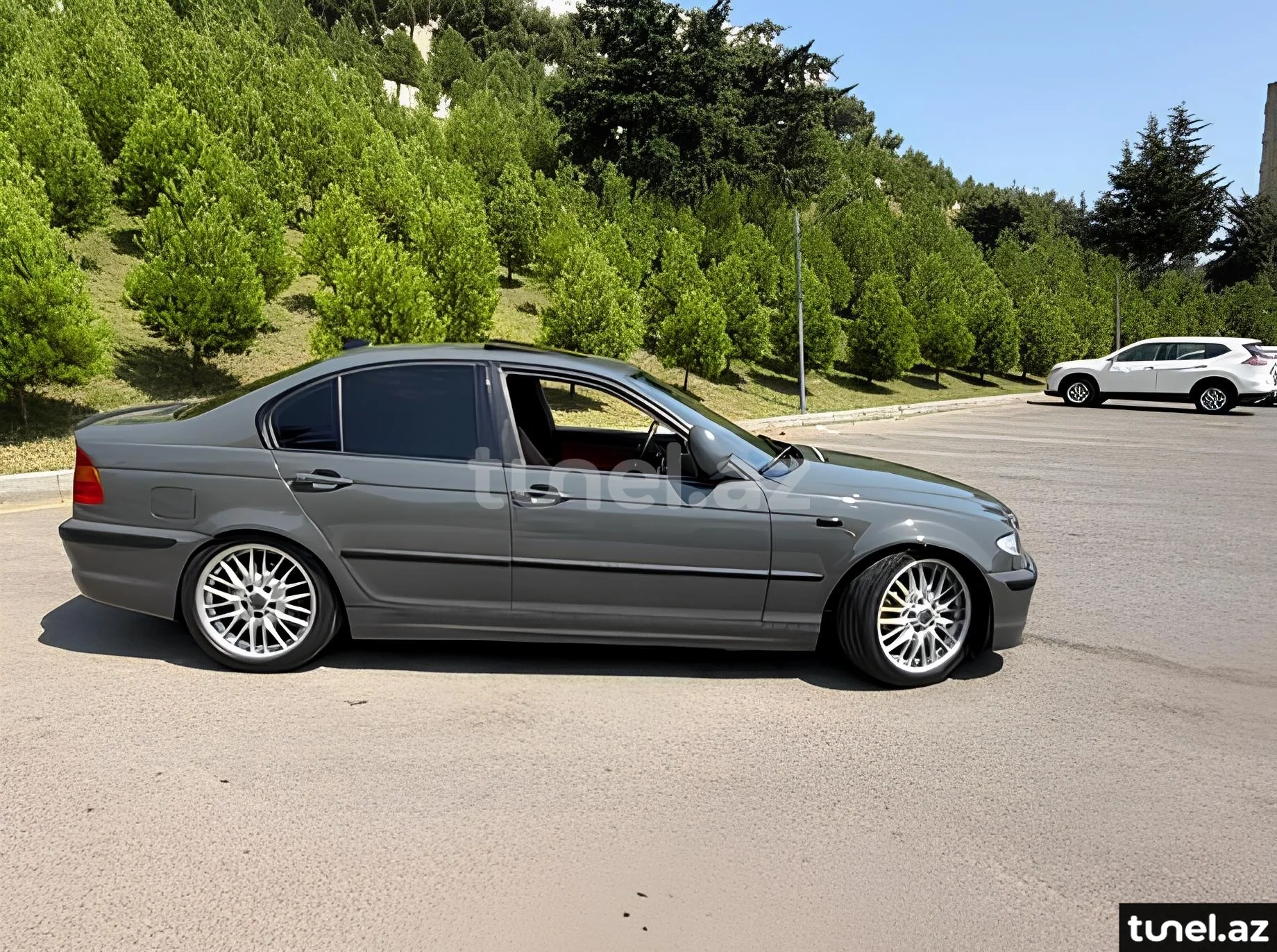 BMW 325 2004