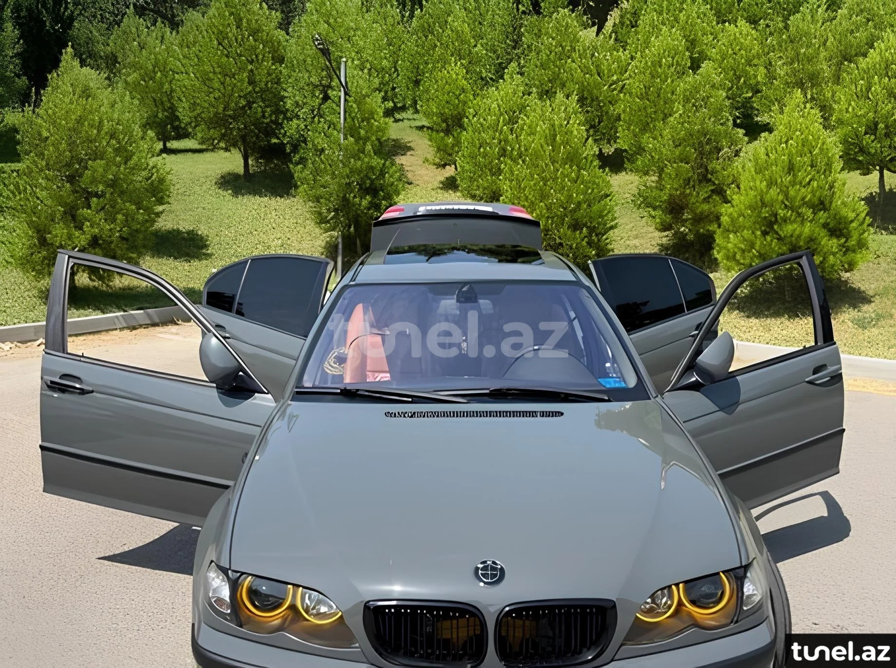 BMW 325 2004
