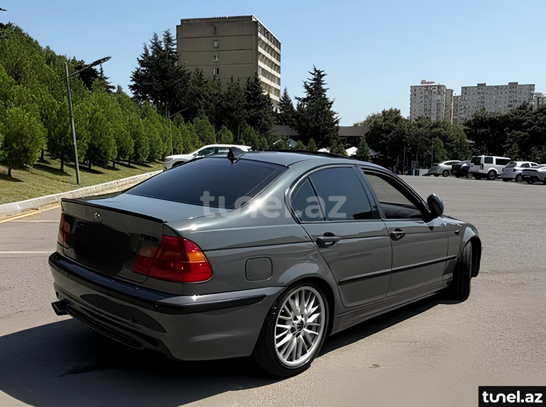 BMW 325 2004