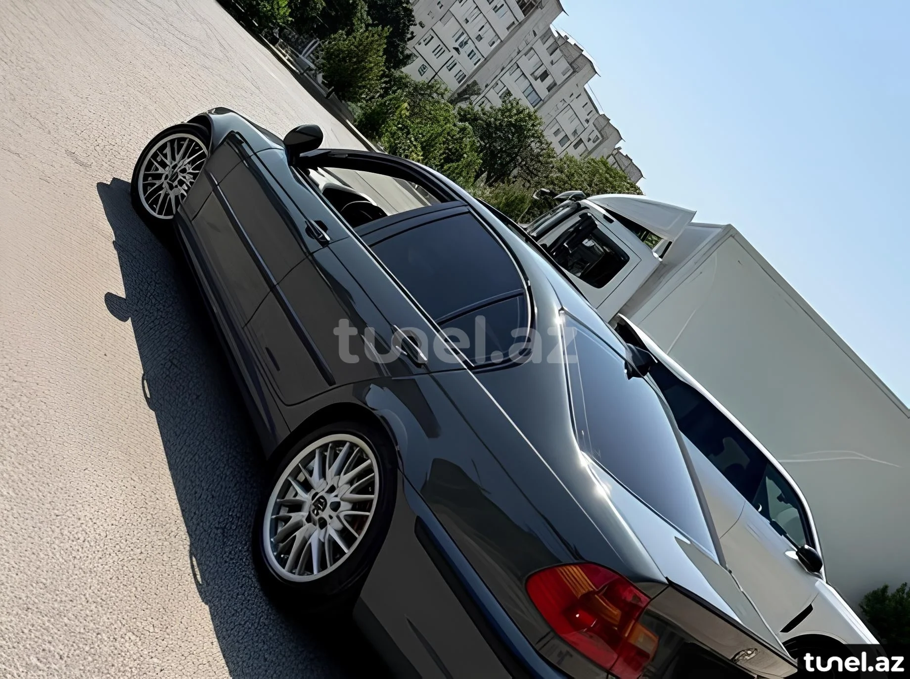 BMW 325 2004